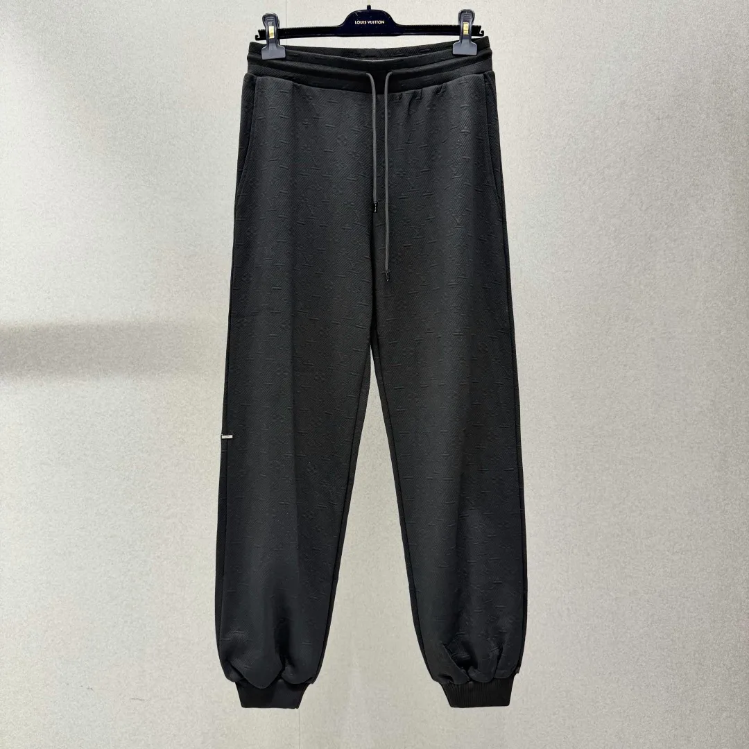 Men's Trousers LOUIS VUITTON 18431270