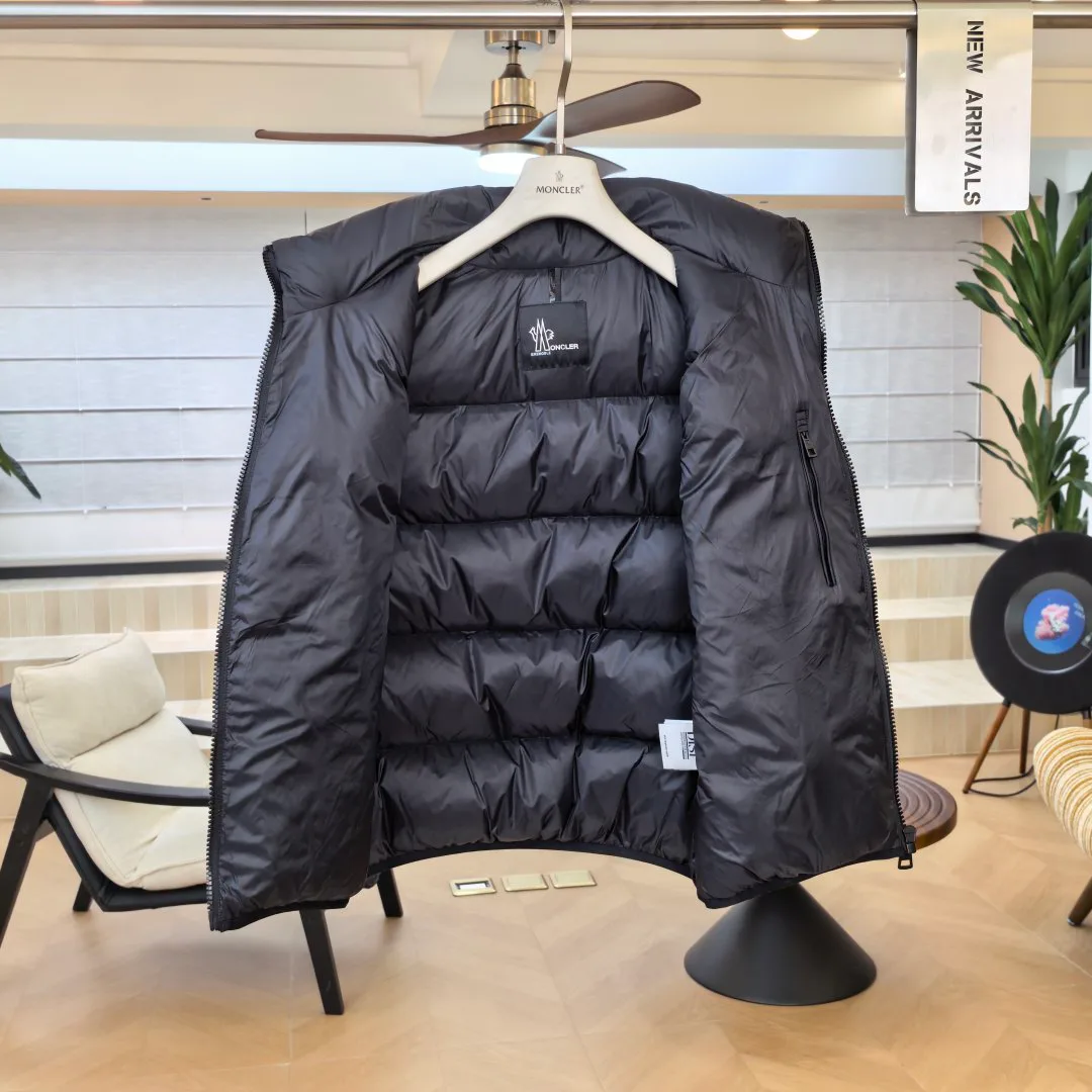 Women's Vests MONCLER 18130365