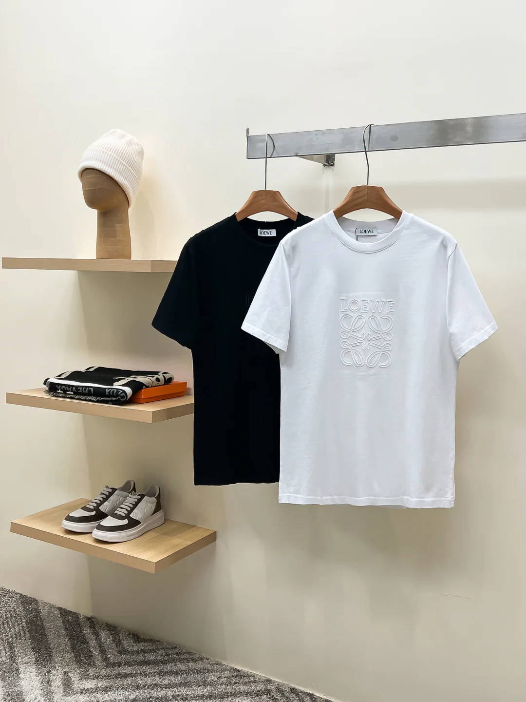 Men's T-Shirts LOEWE 18499398