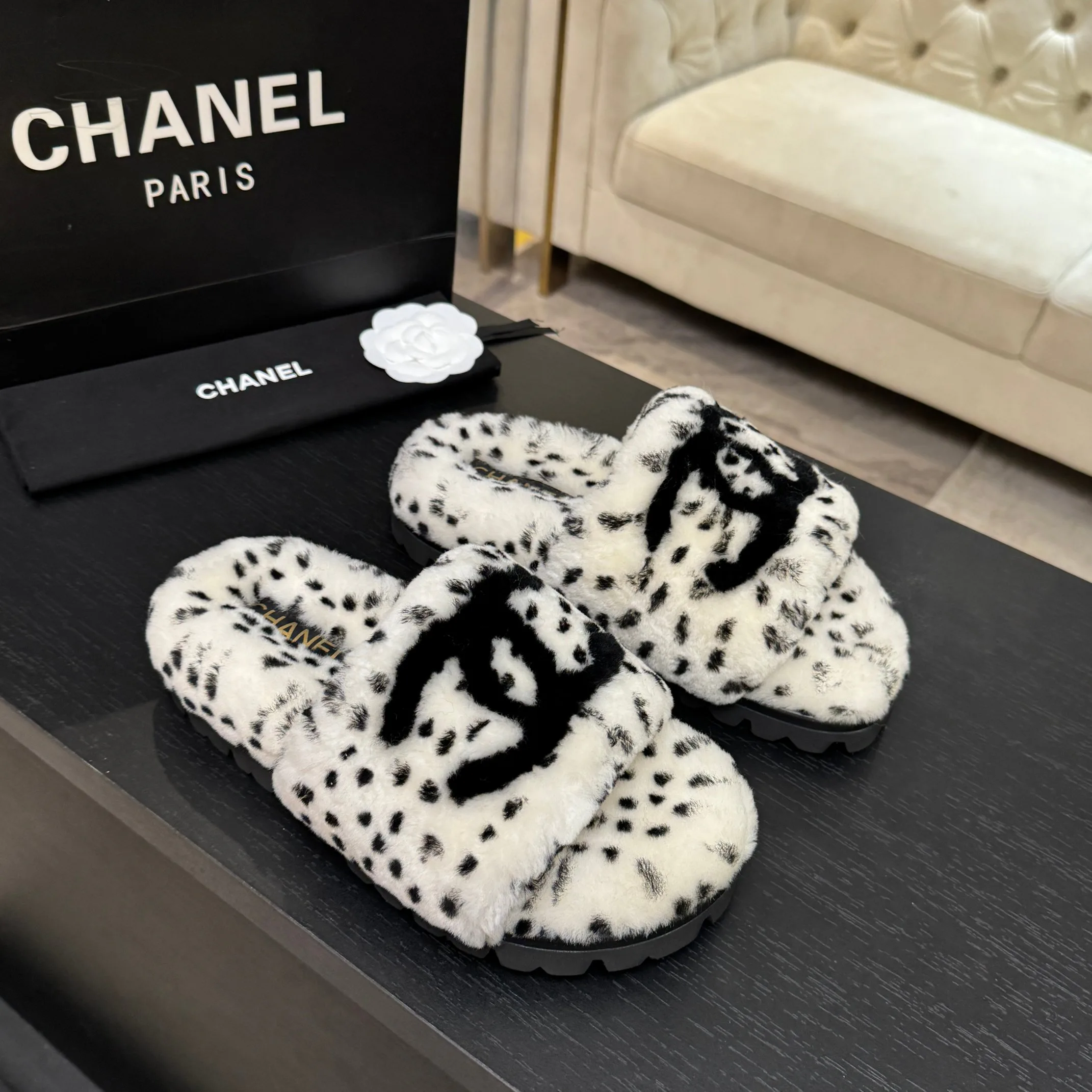 Women's Slippers CHANEL 18062756