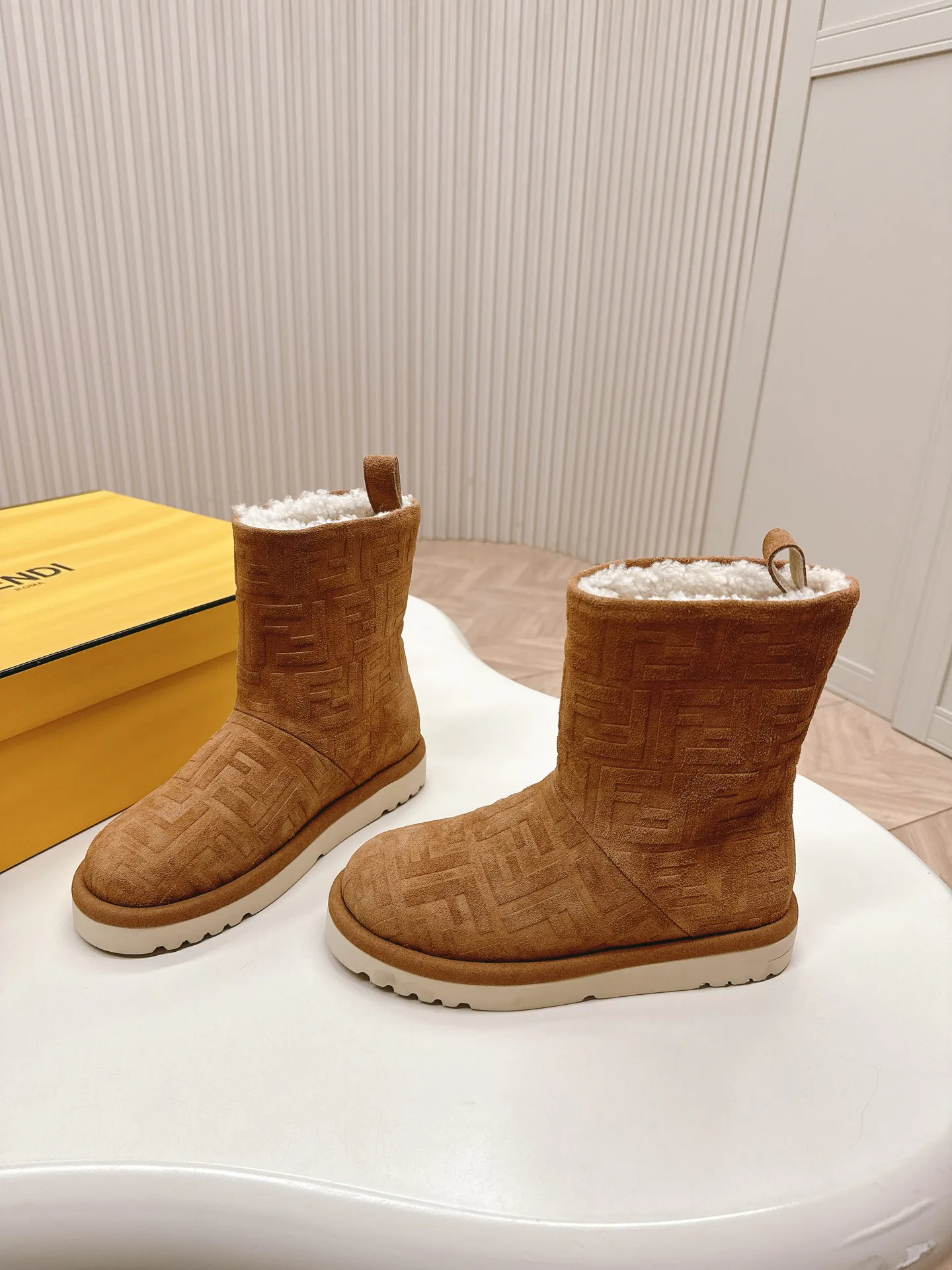 Women's Ugg Boots FENDI 18264063