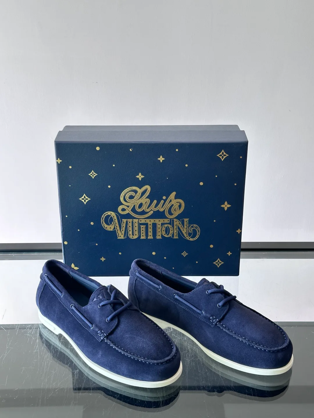 Men's Loafers And Dress Shoes LOUIS VUITTON 17941069