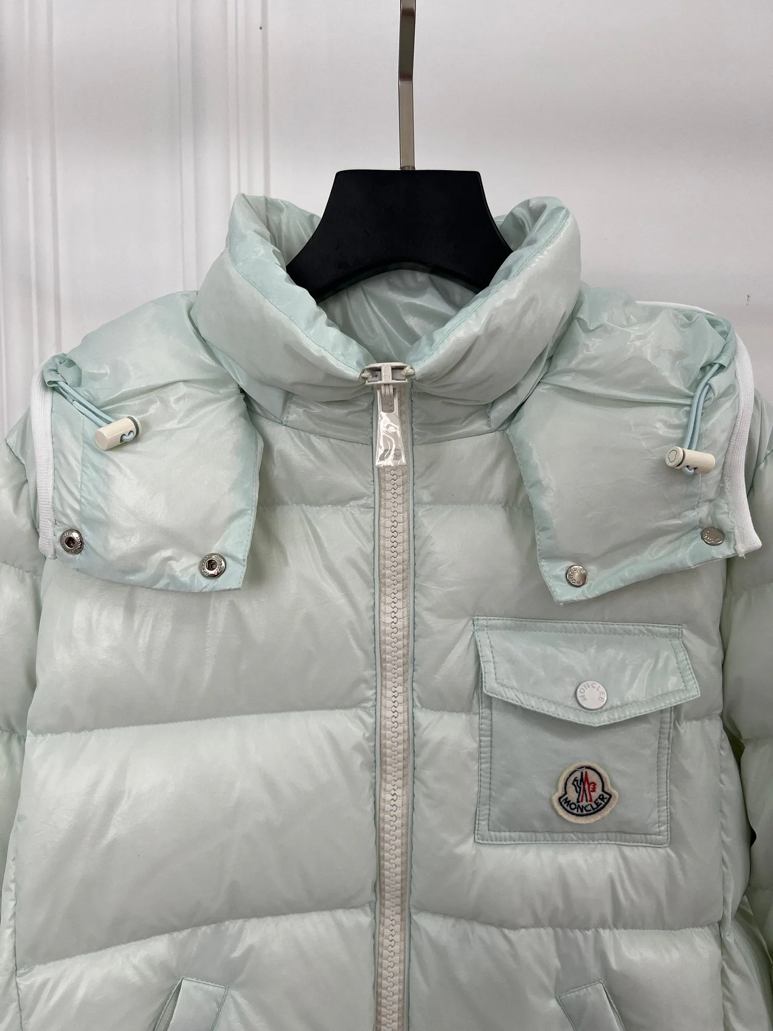 Women's Jackets And Down Jackets MONCLER 18416221