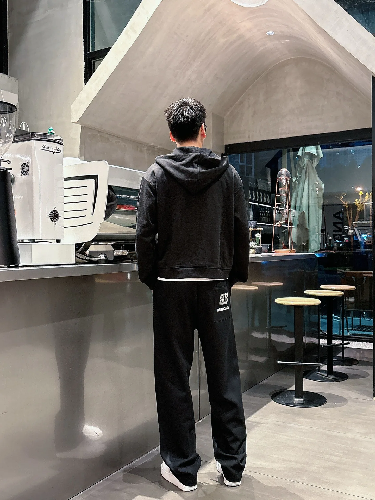 Брюки Мужские Balenciaga 18596835