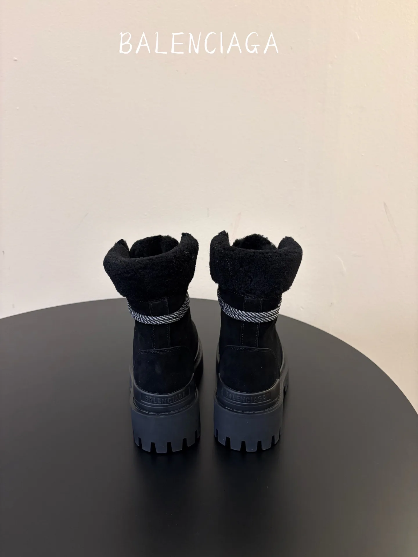 Ботинки Женские Balenciaga 18590344