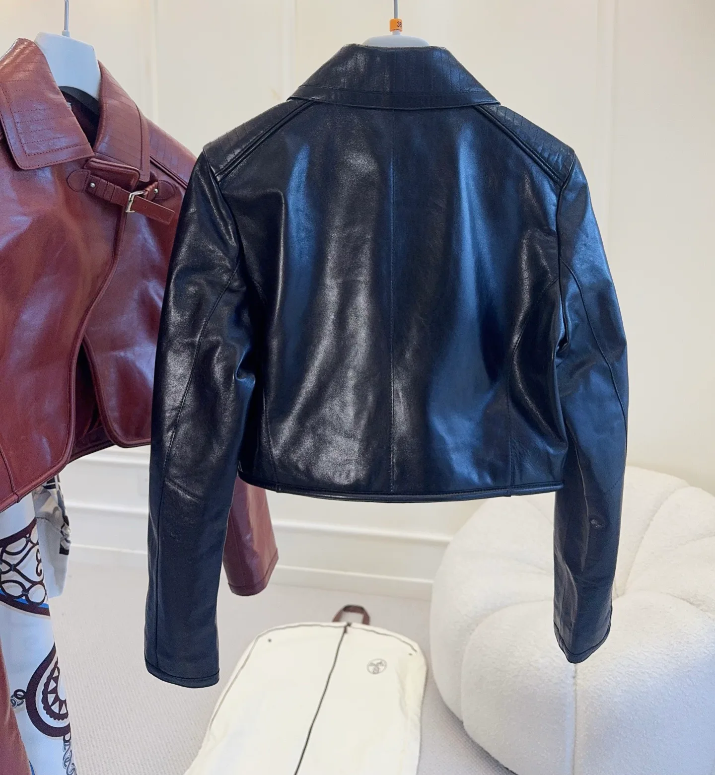 Women's Leather Jackets And Sheepskin Coats HERMES 18336446
