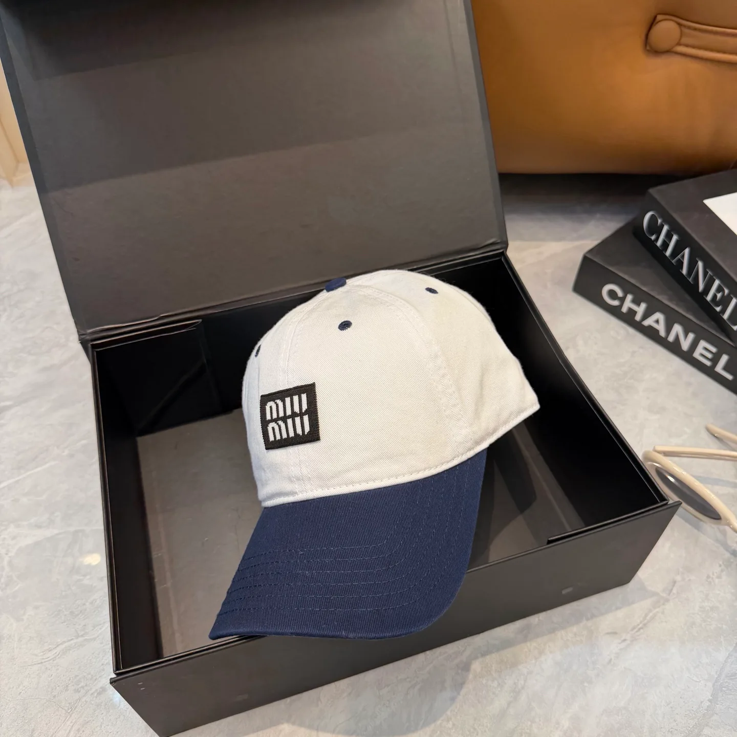 Hats MIU MIU 17515290