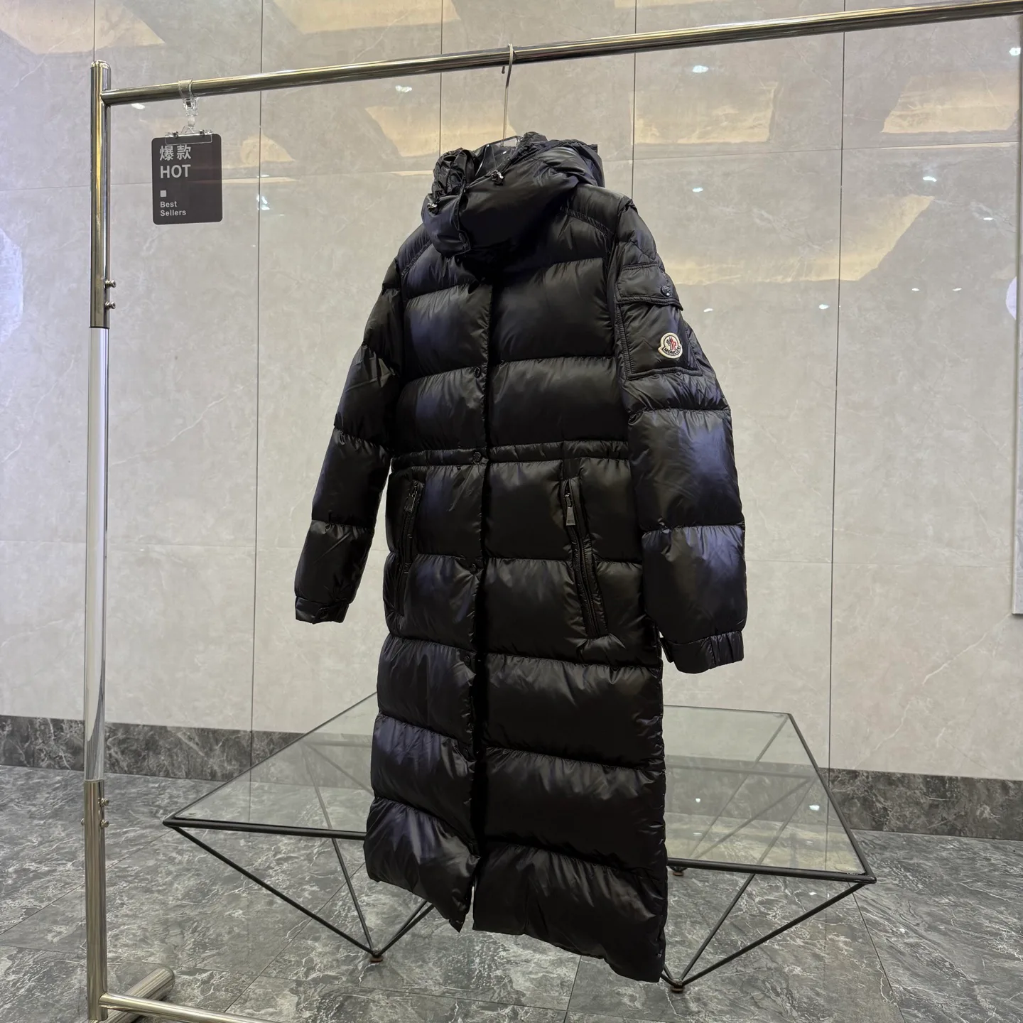 Women's Jackets And Down Jackets MONCLER 17923593