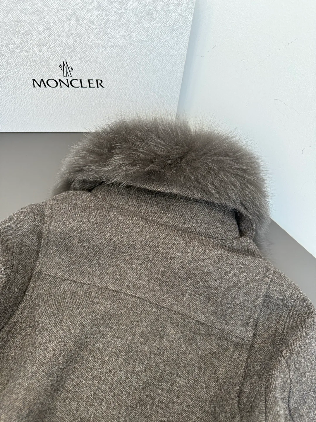 Куртки И Пуховики Мужские Moncler 18683777