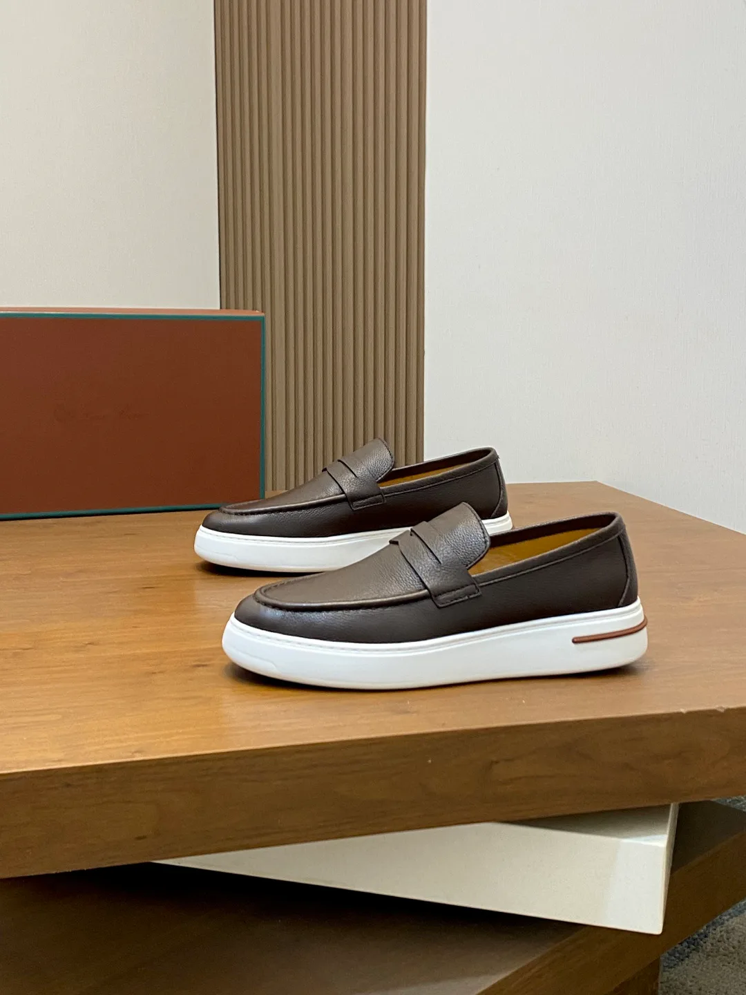 Men's Loafers And Dress Shoes LORO PIANA 18079010