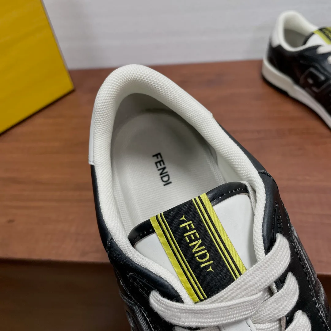 Men's Sneakers FENDI 17808548