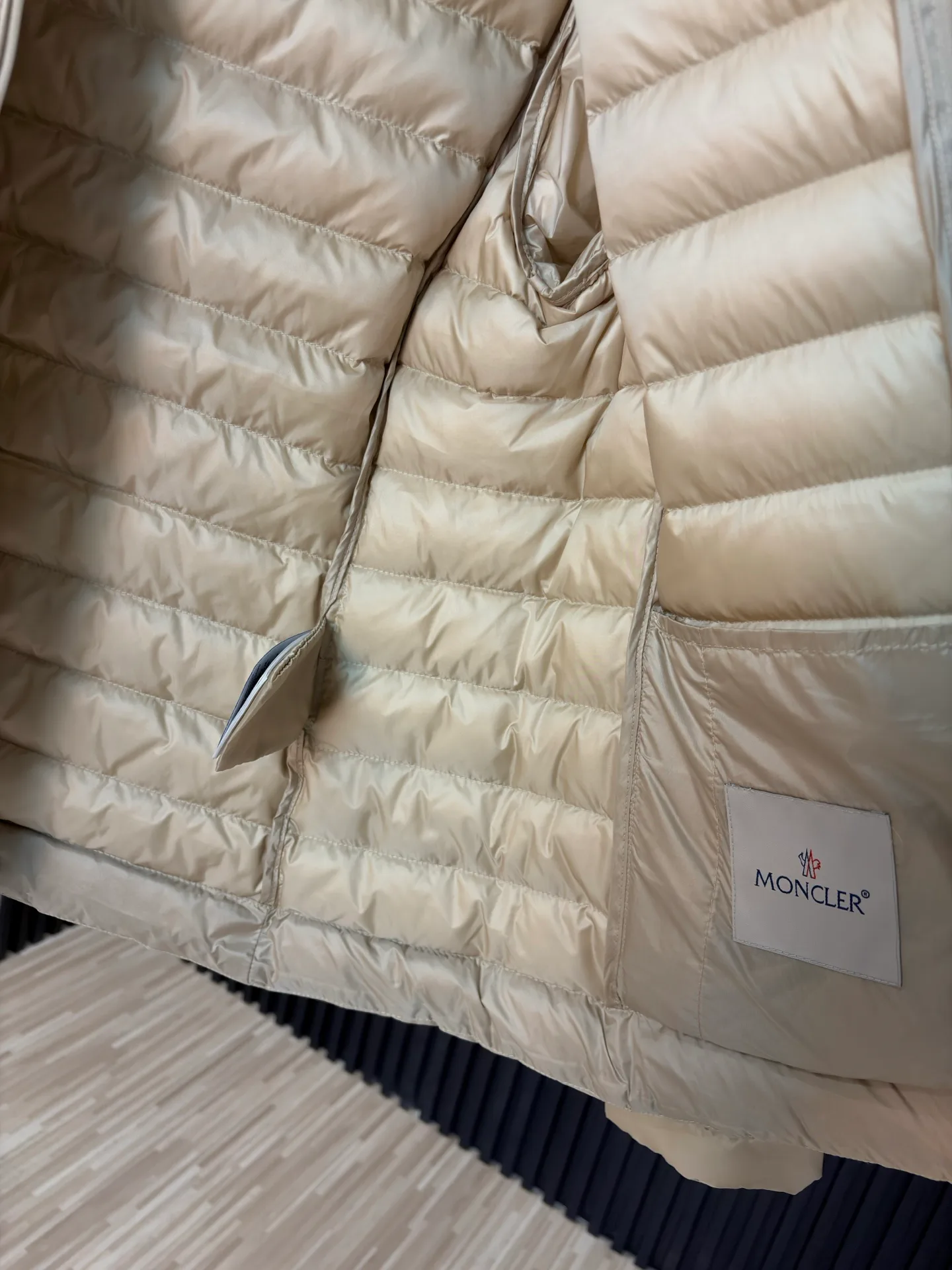 Men's Jackets And Down Jackets MONCLER 18231134
