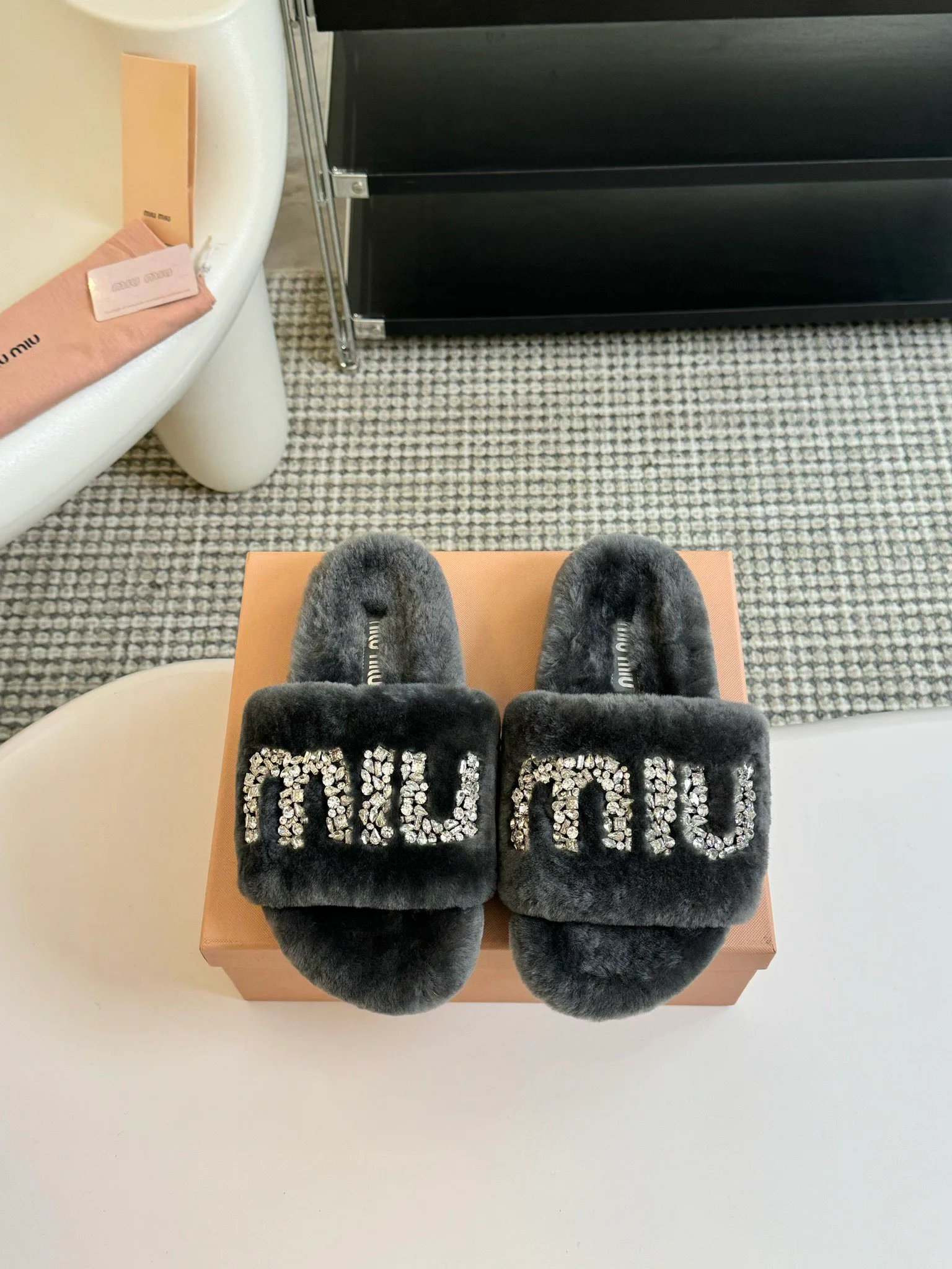 Women's Slippers MIU MIU 18241441