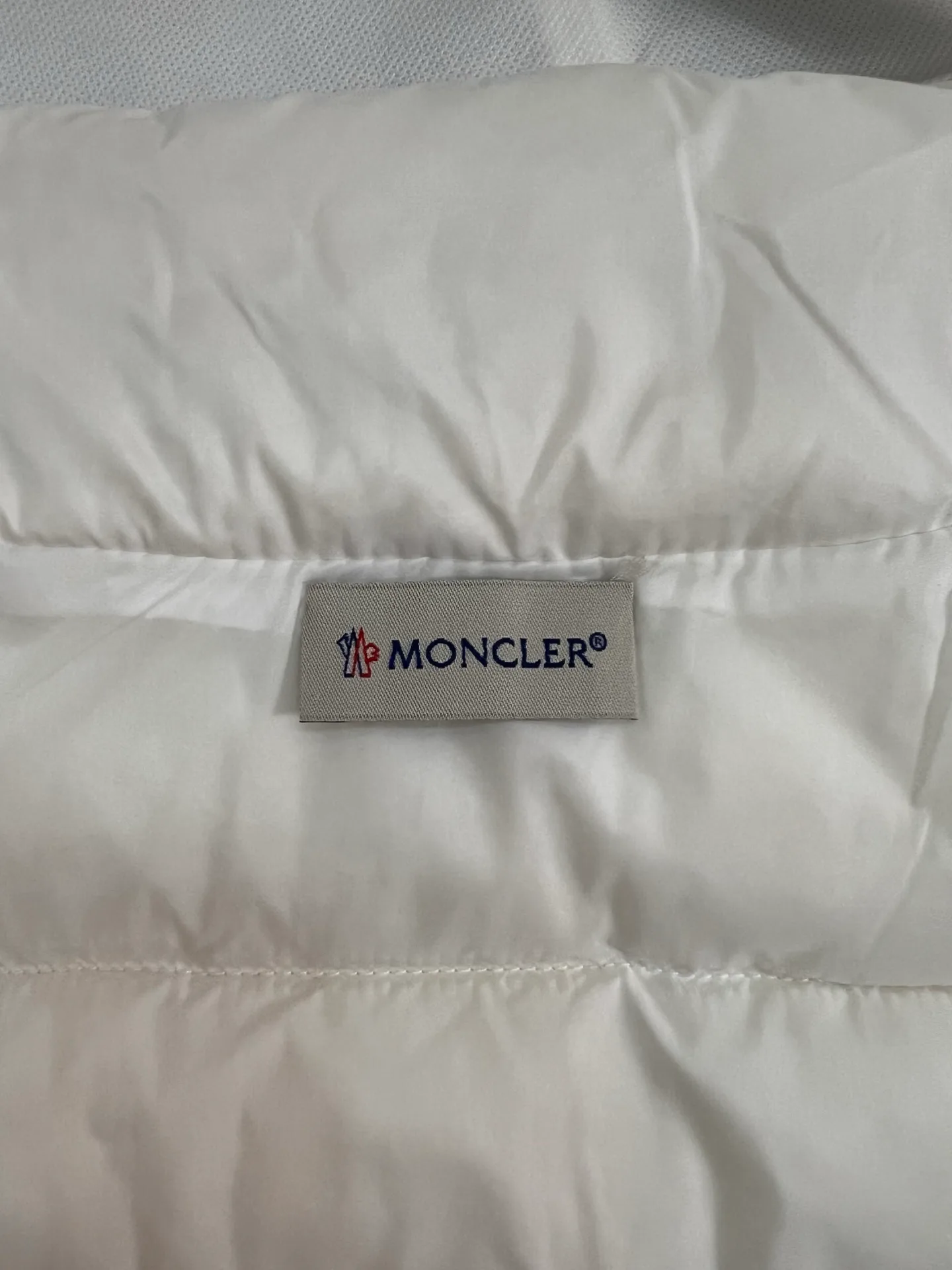 Куртки И Пуховики Женские Moncler 18599803