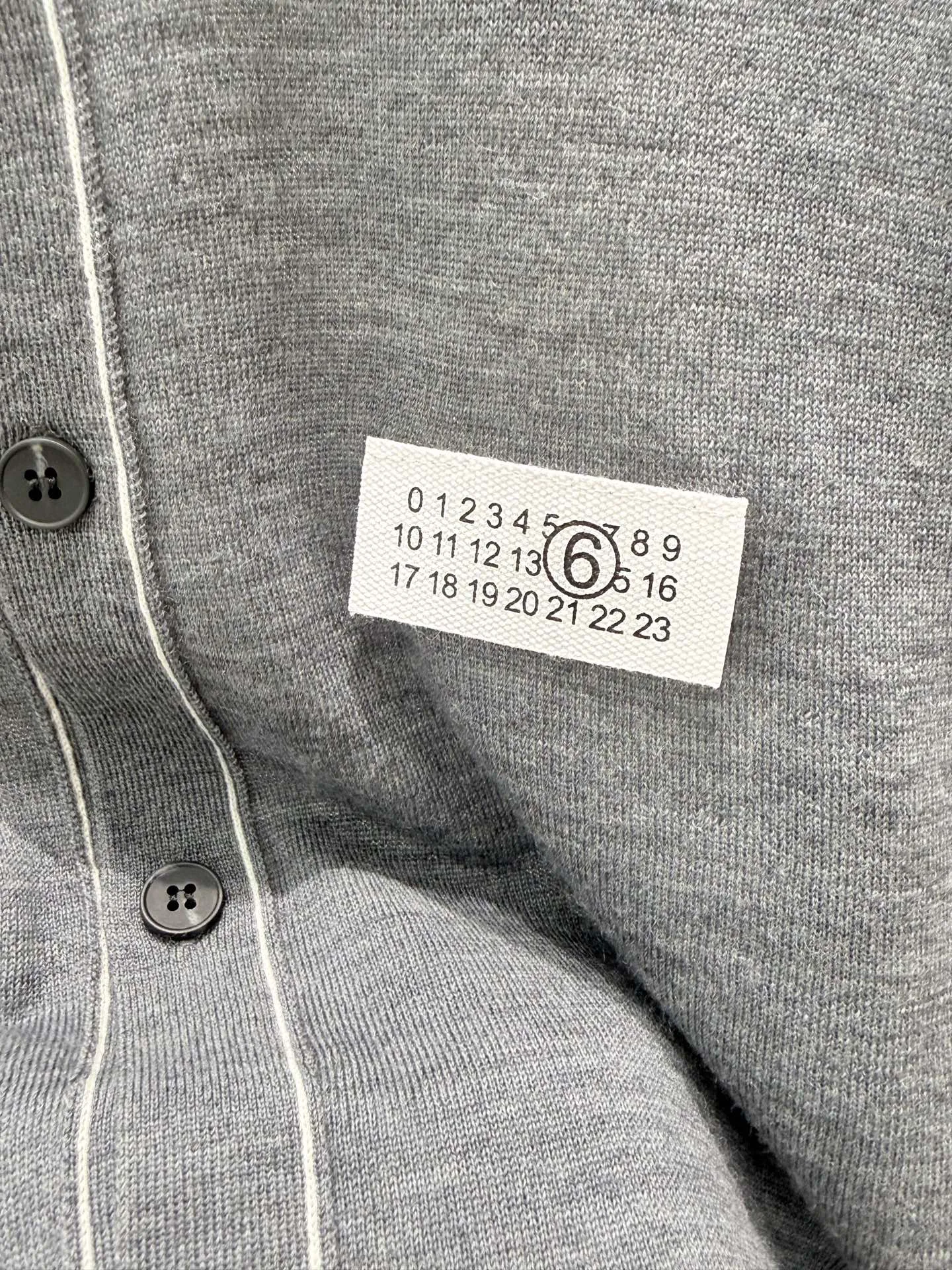 Women's Jumpers And Sweaters MAISON MARGIELA 18482276