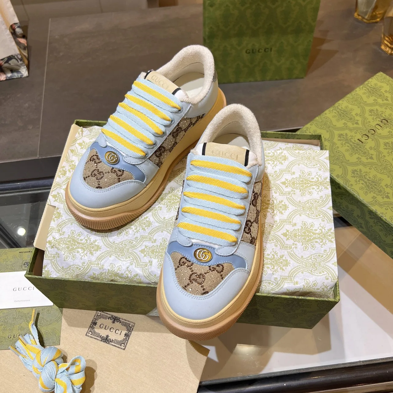 Women's Sneakers GUCCI 17955443