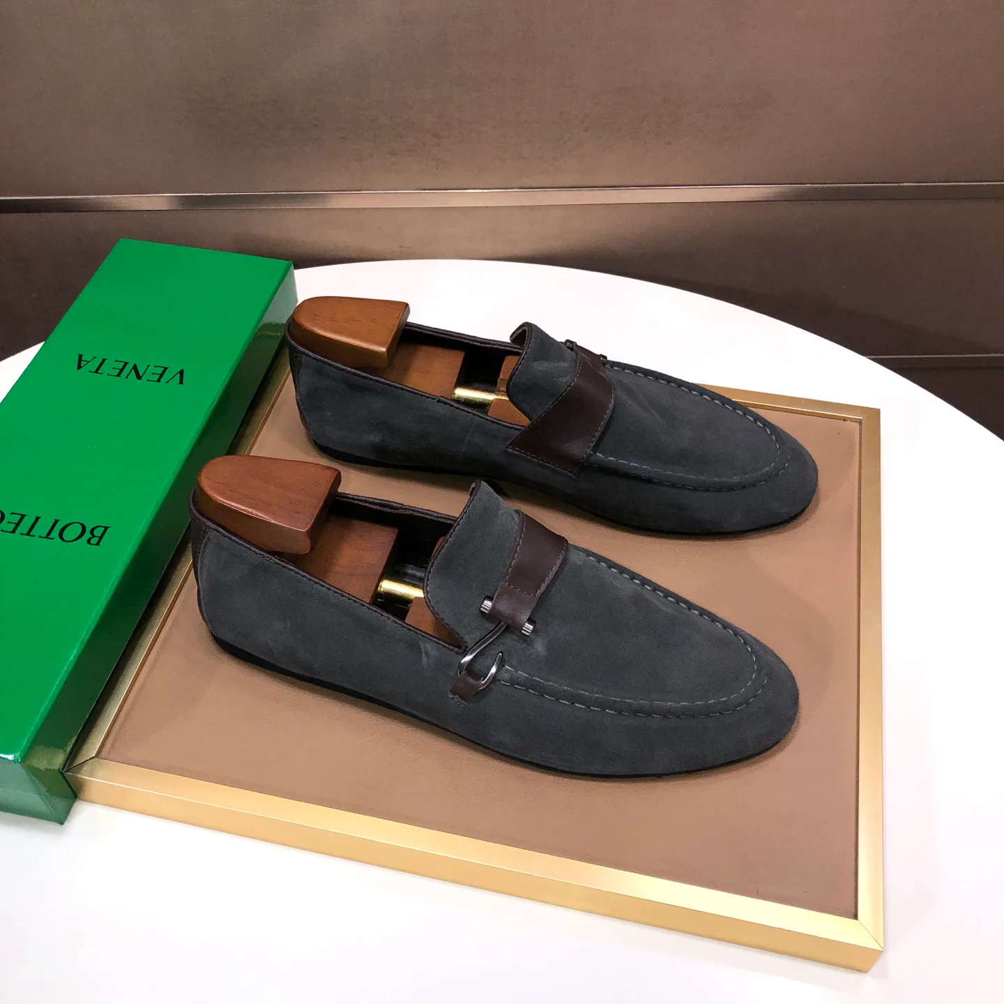 Men's Loafers And Dress Shoes BOTTEGA VENETA 18262223