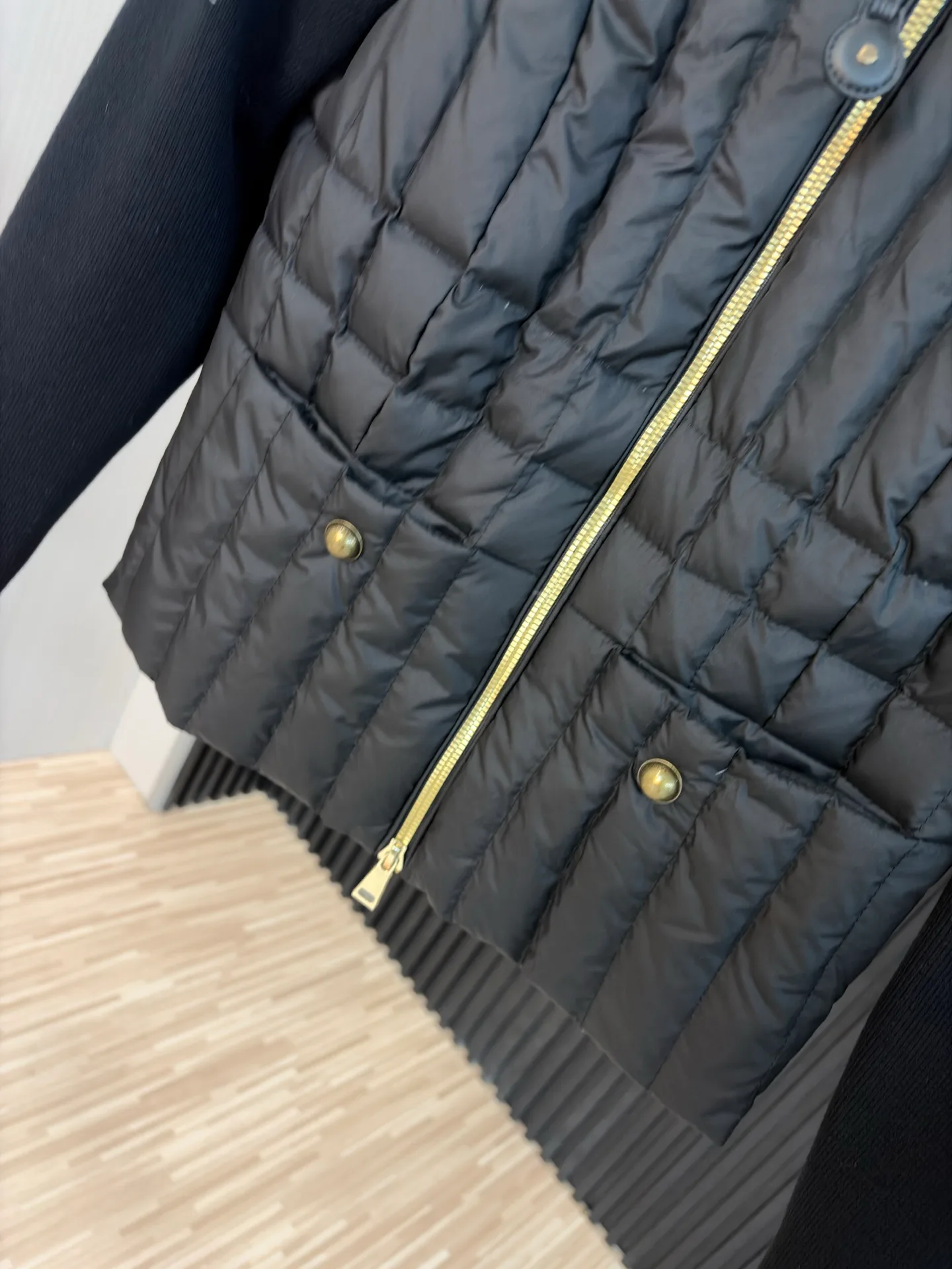 Куртки И Пуховики Женские Moncler 18673357