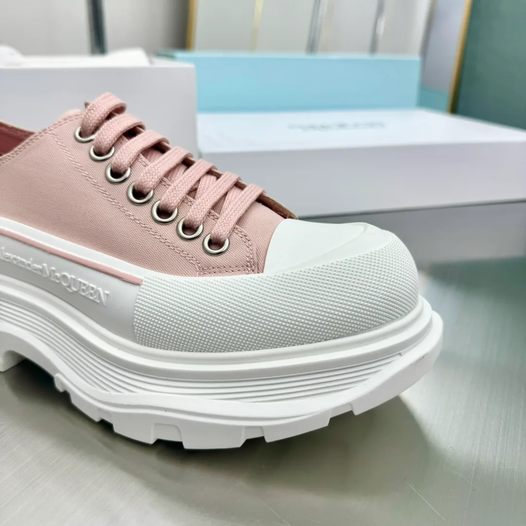 Women's Sneakers ALEXANDER MCQUEEN 18011199