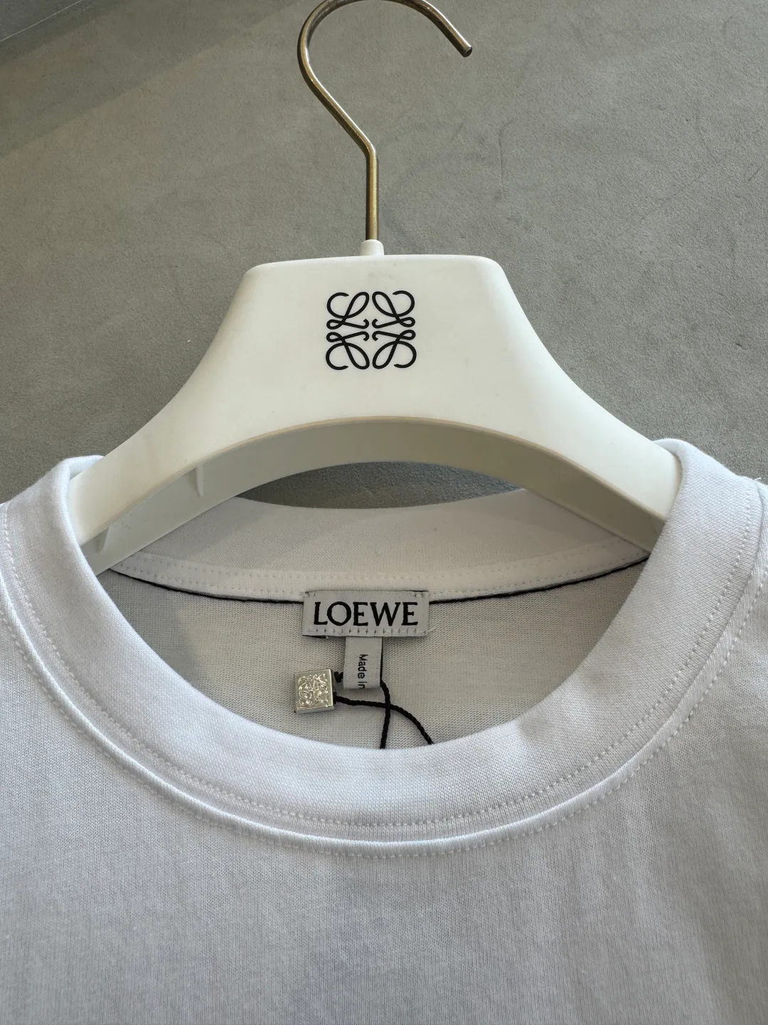 Women's T-Shirts LOEWE 17094493