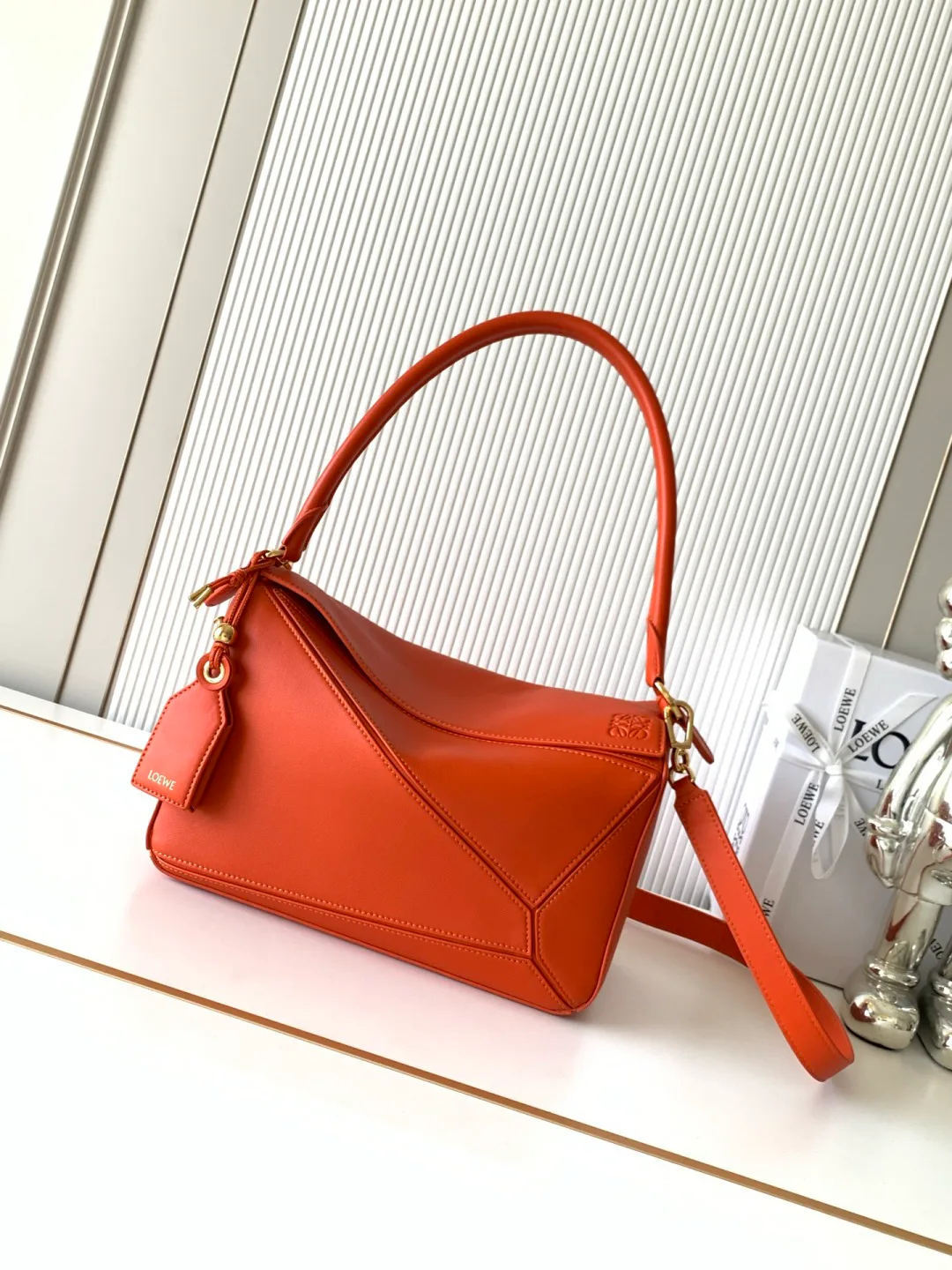 Women's Classic Handbags LOEWE 17832272