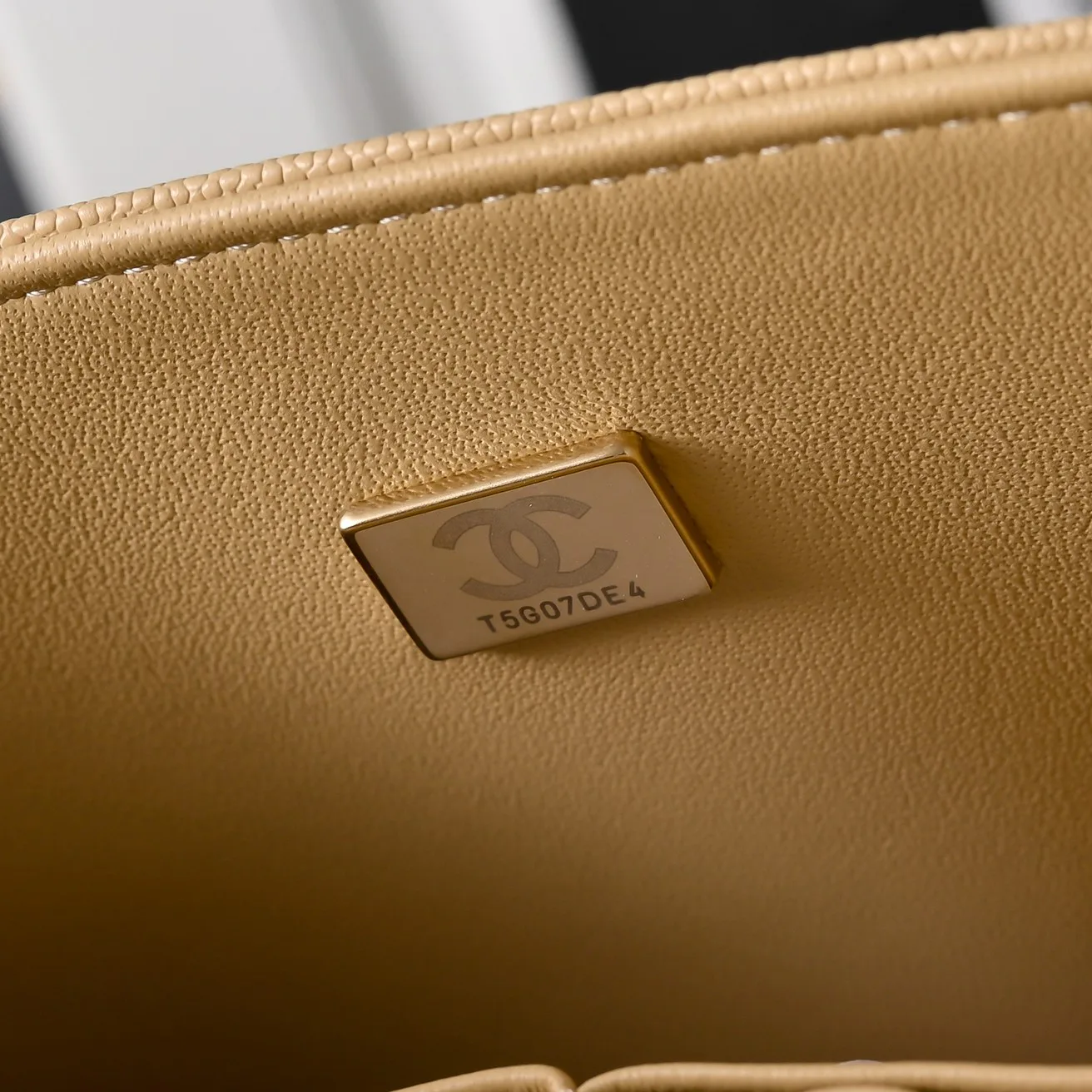 Women's Classic Handbags CHANEL 18147975