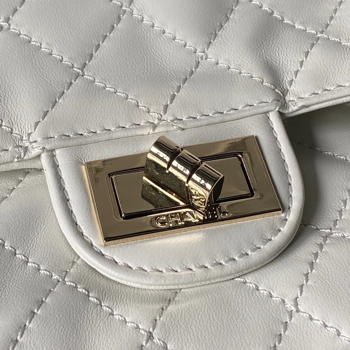 Women's Classic Handbags CHANEL 17827293