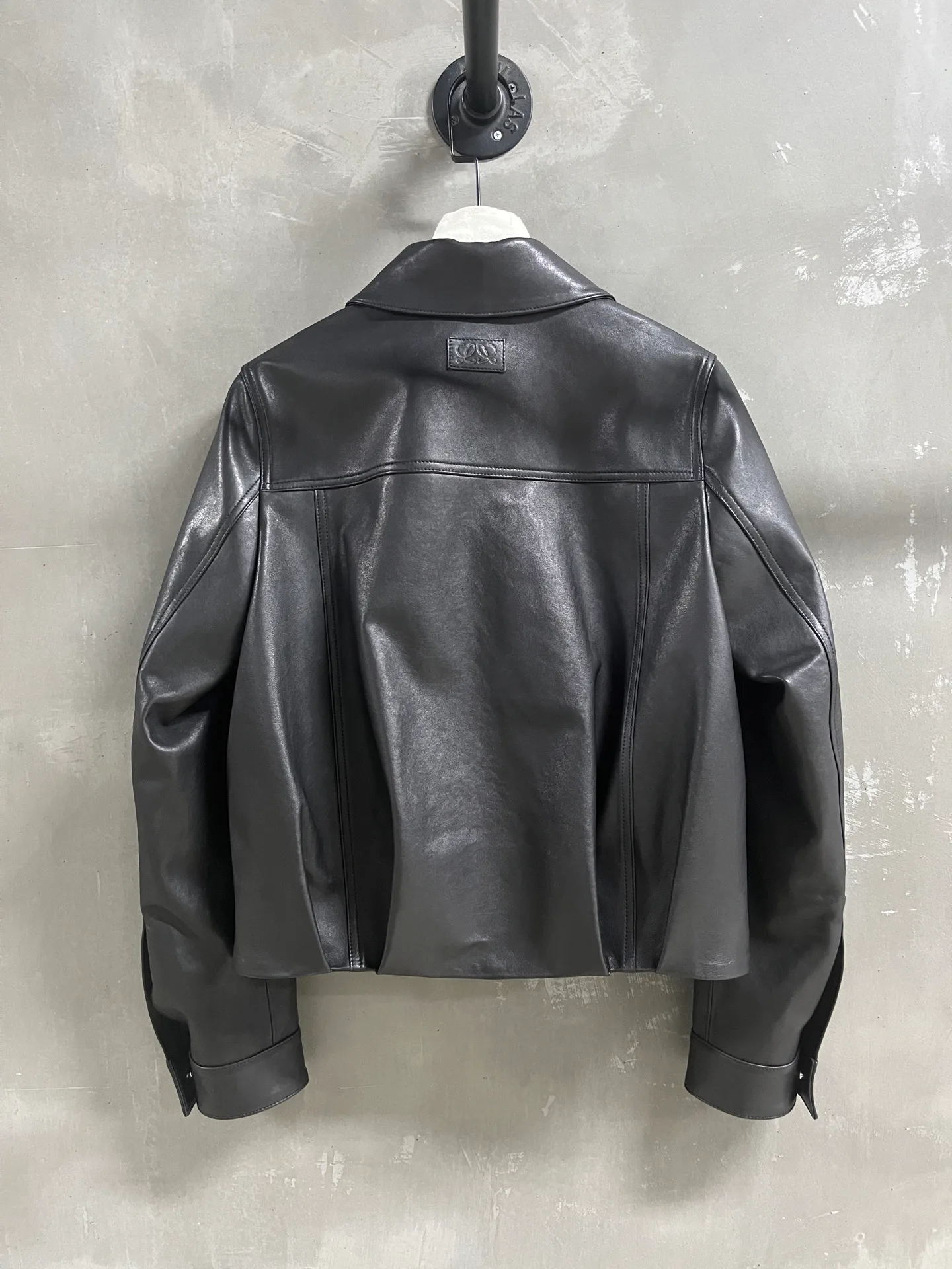 Women's Leather Jackets And Sheepskin Coats LOEWE 18172899