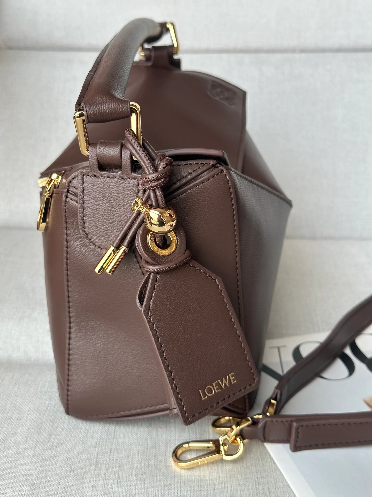 Women's Classic Handbags LOEWE 18434823