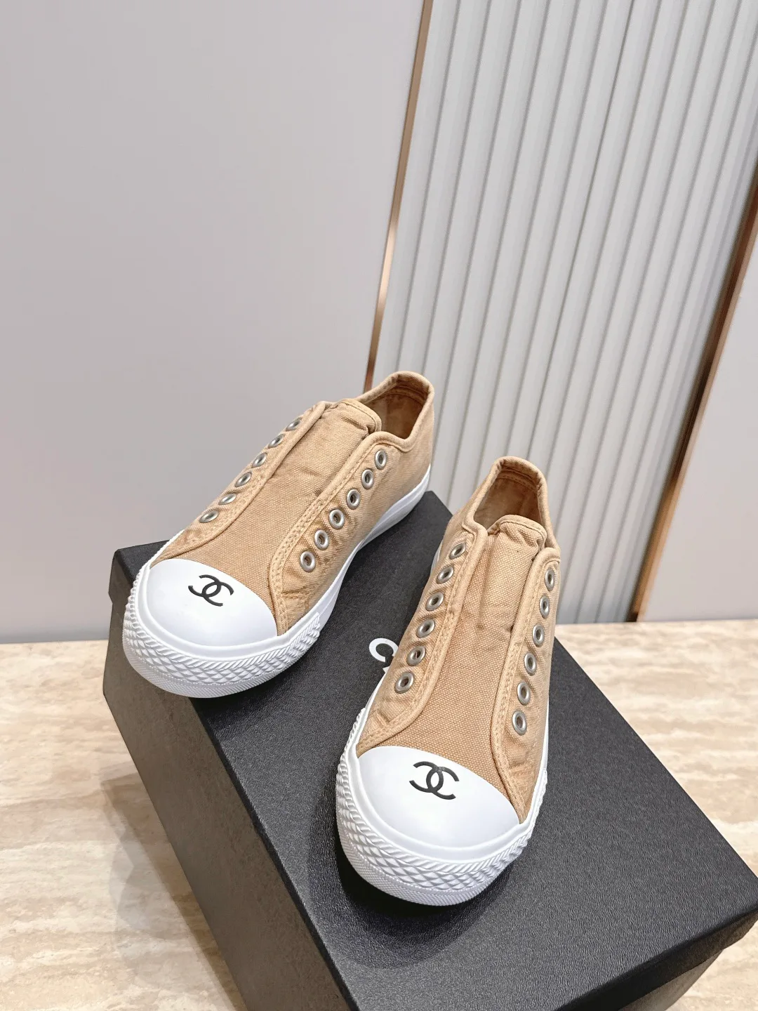 Women's Canvas Shoes CHANEL 18025815
