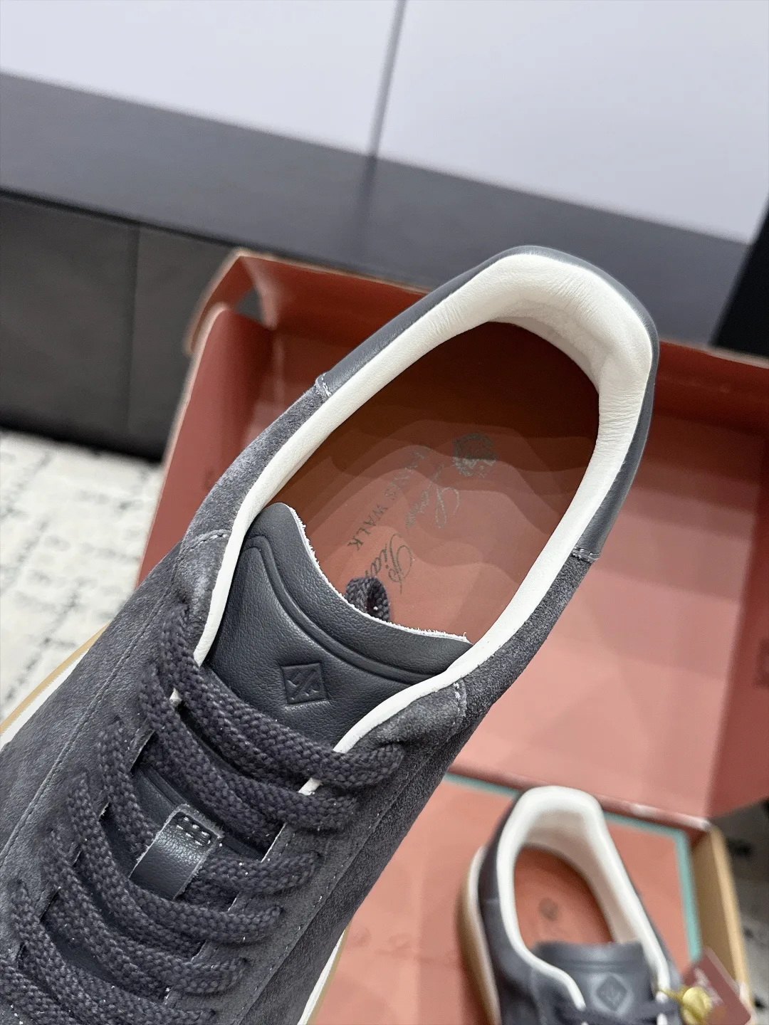 Women's Sneakers LORO PIANA 18133296