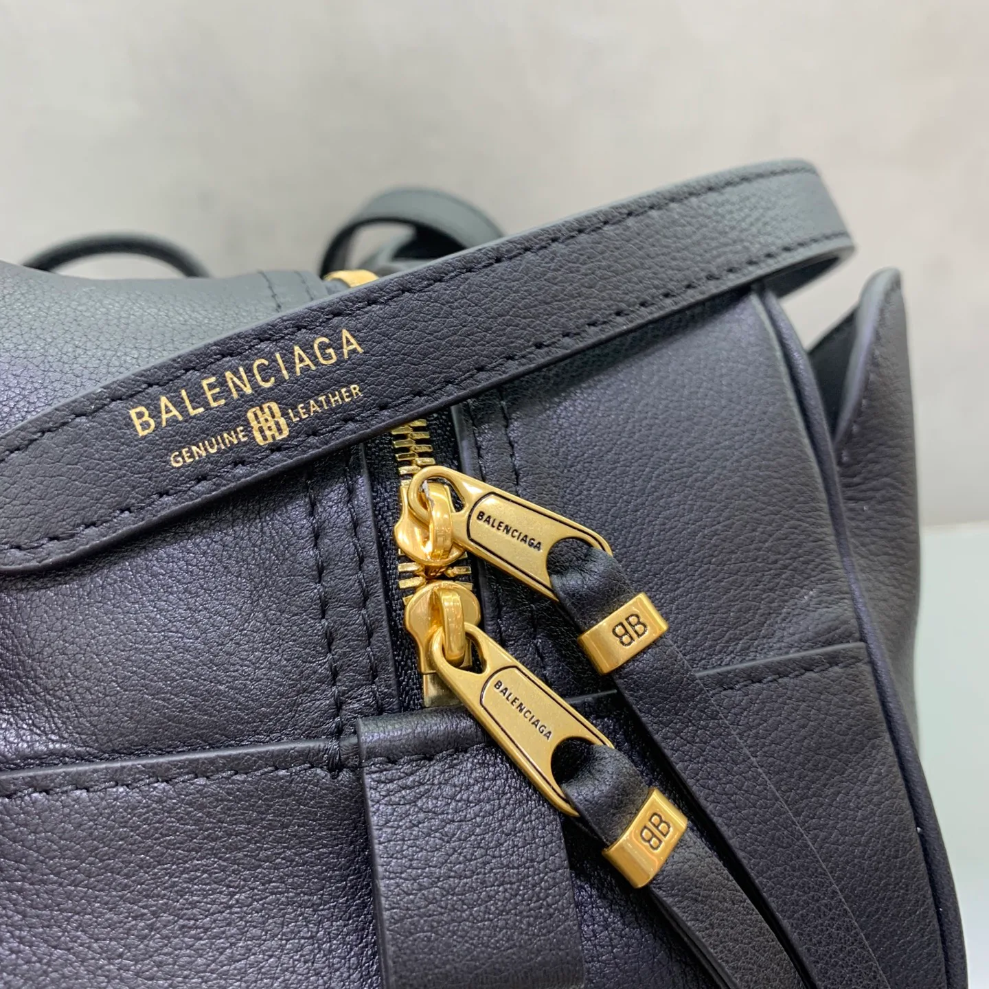 Women's Classic Handbags BALENCIAGA 18136625