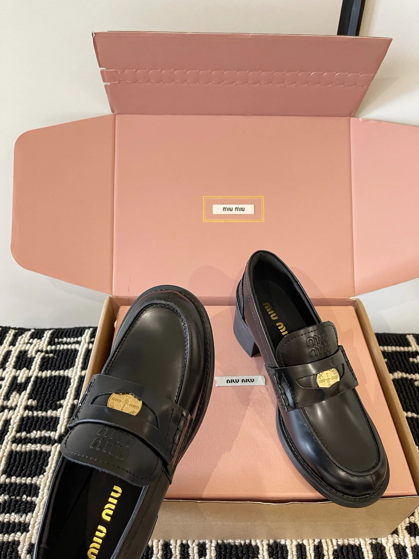 Women's Loafers And Moccasins MIU MIU 16968116