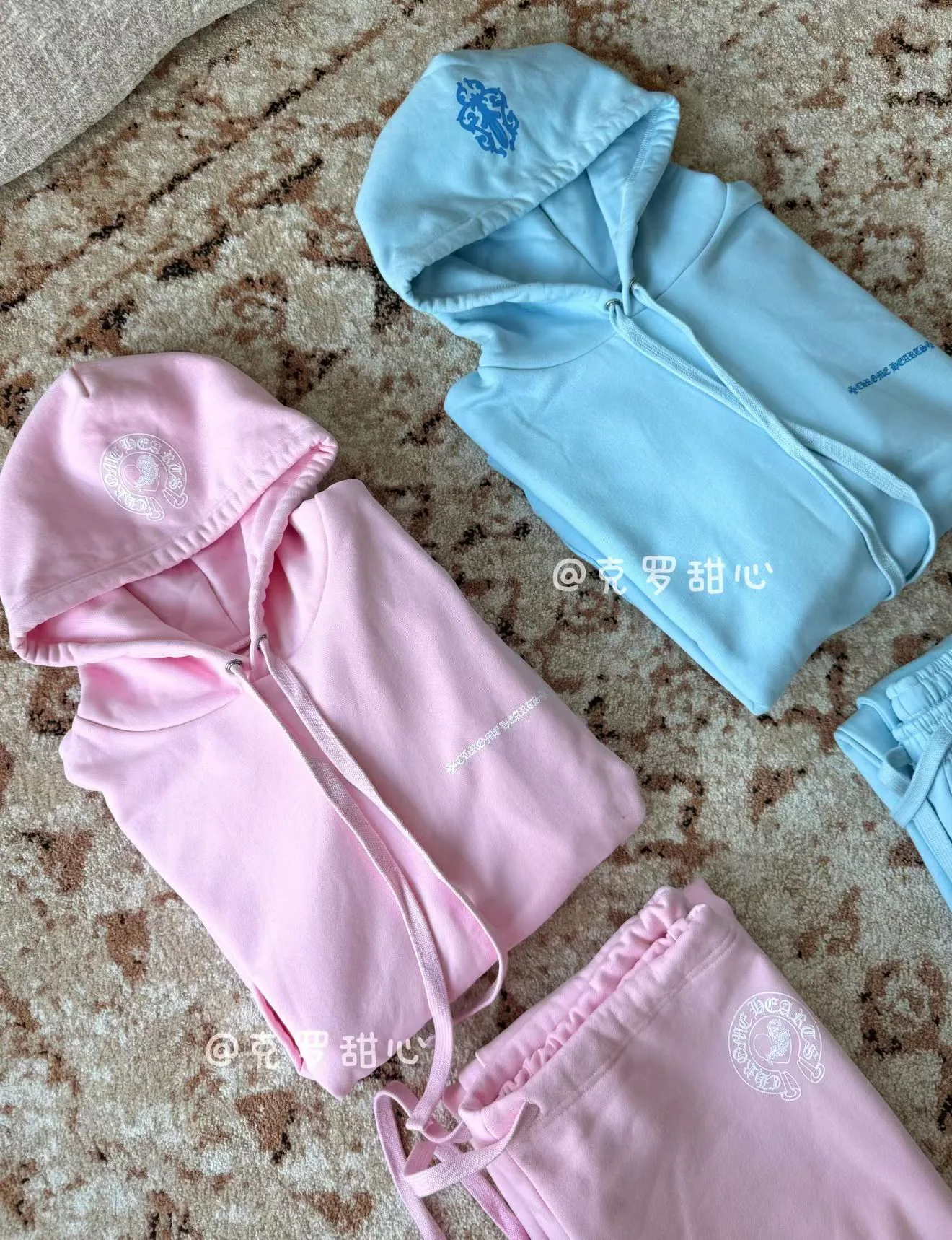 Women's Sweatshirts And Hoodies CHROME HEARTS 17960558