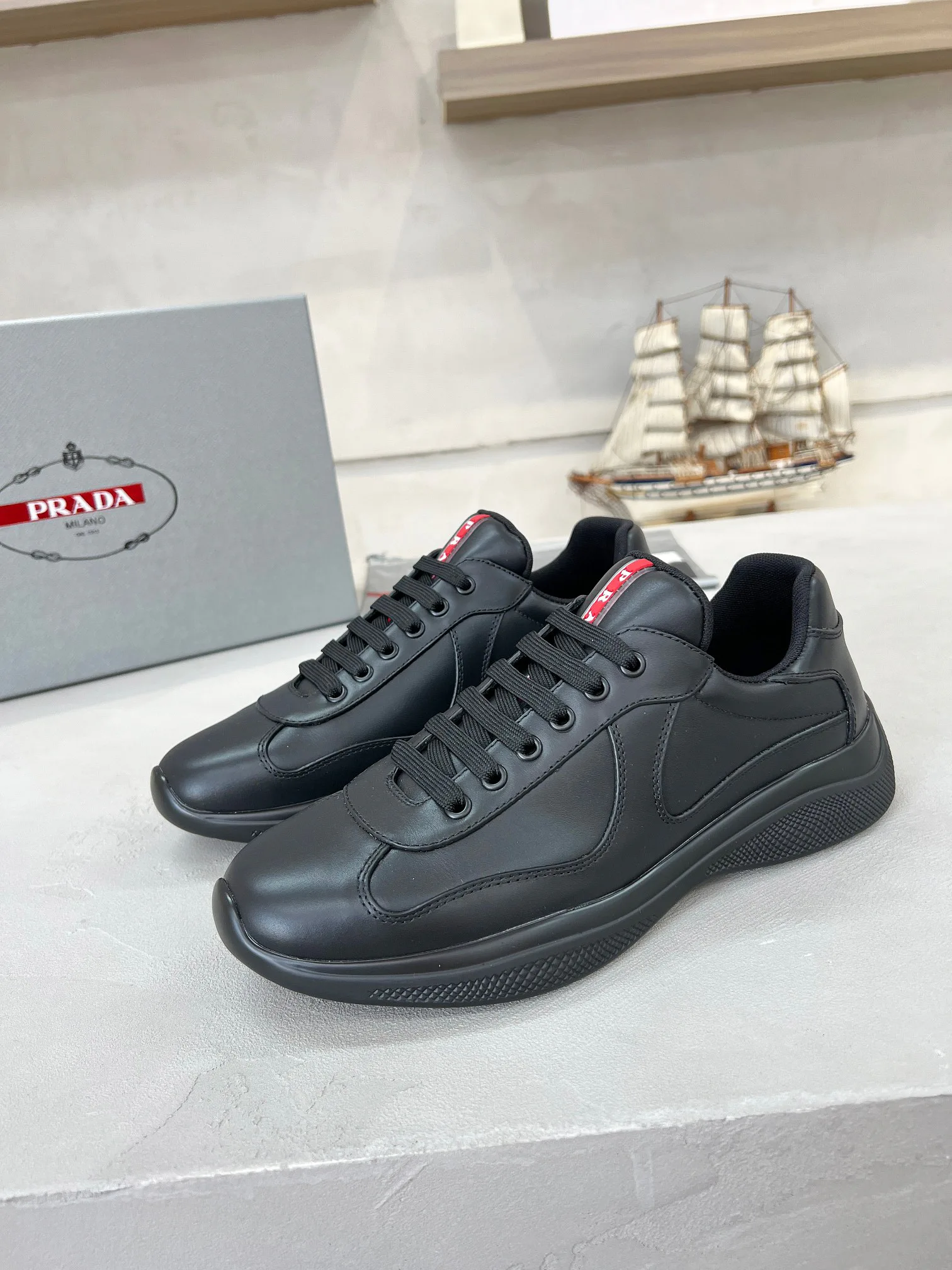 Men's Sneakers PRADA 17704053