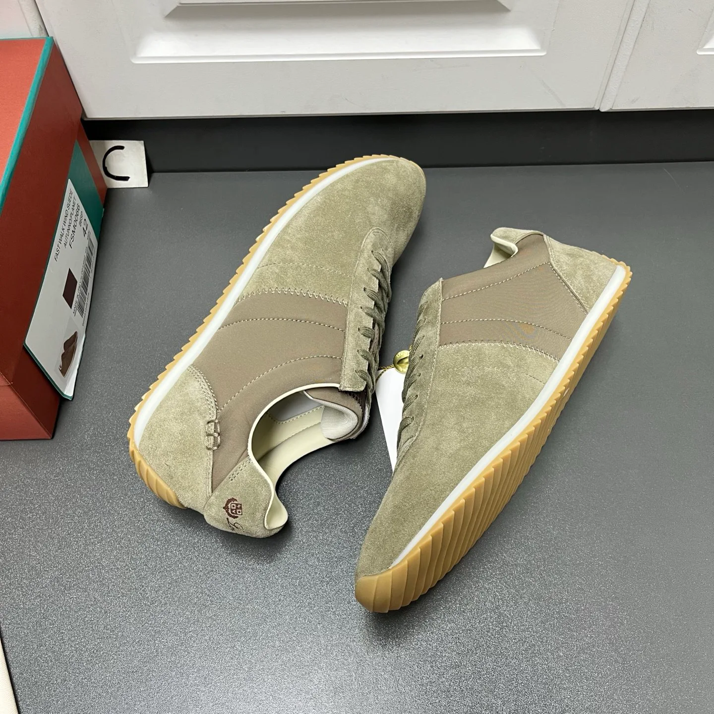 Кроссовки Мужские Loro Piana 18633640