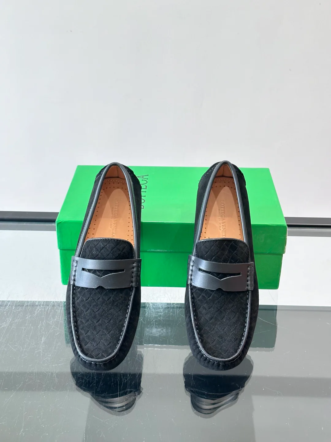Men's Loafers And Dress Shoes BOTTEGA VENETA 18102730