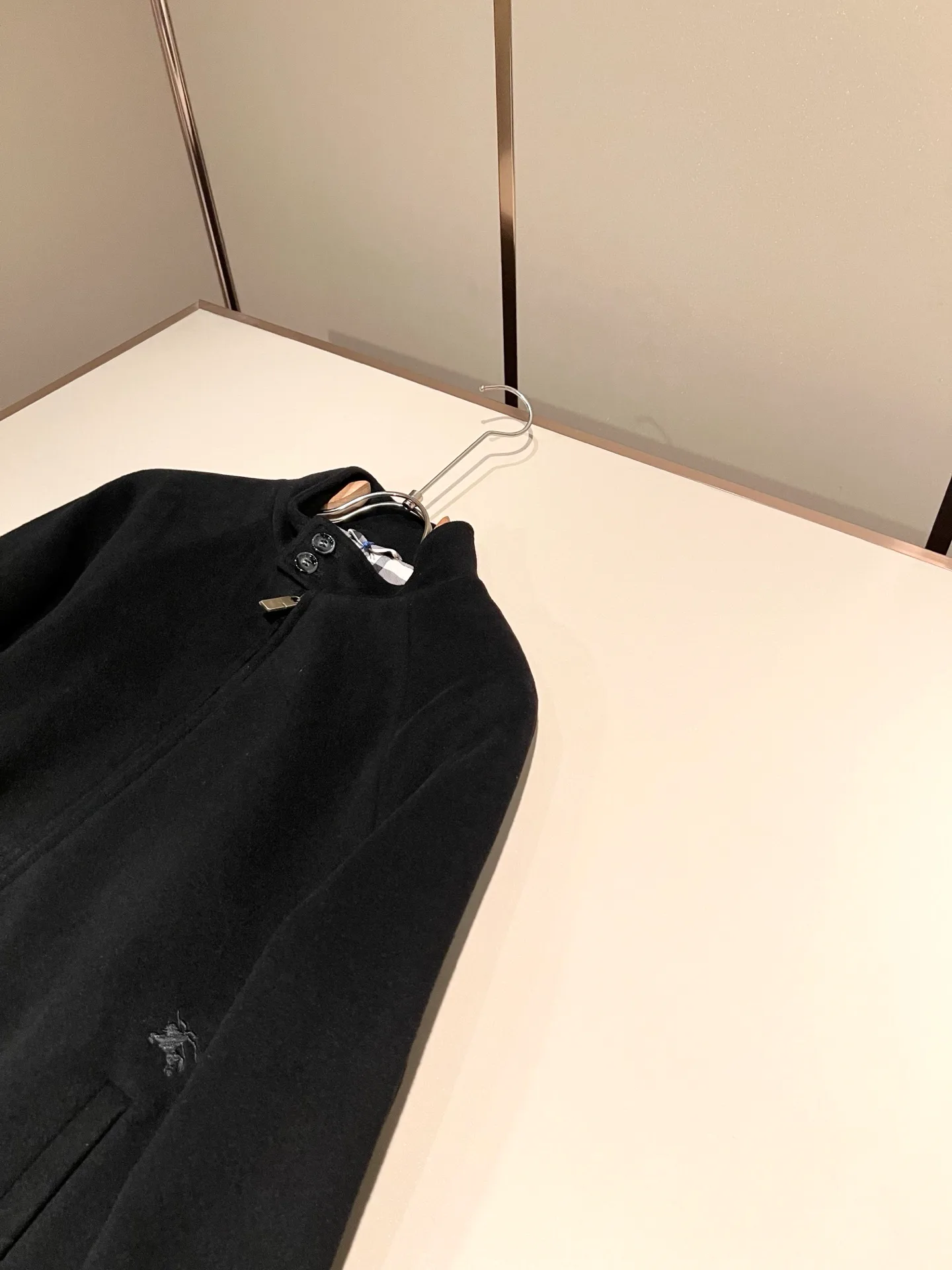 Men's Jackets And Down Jackets BURBERRY 18343142
