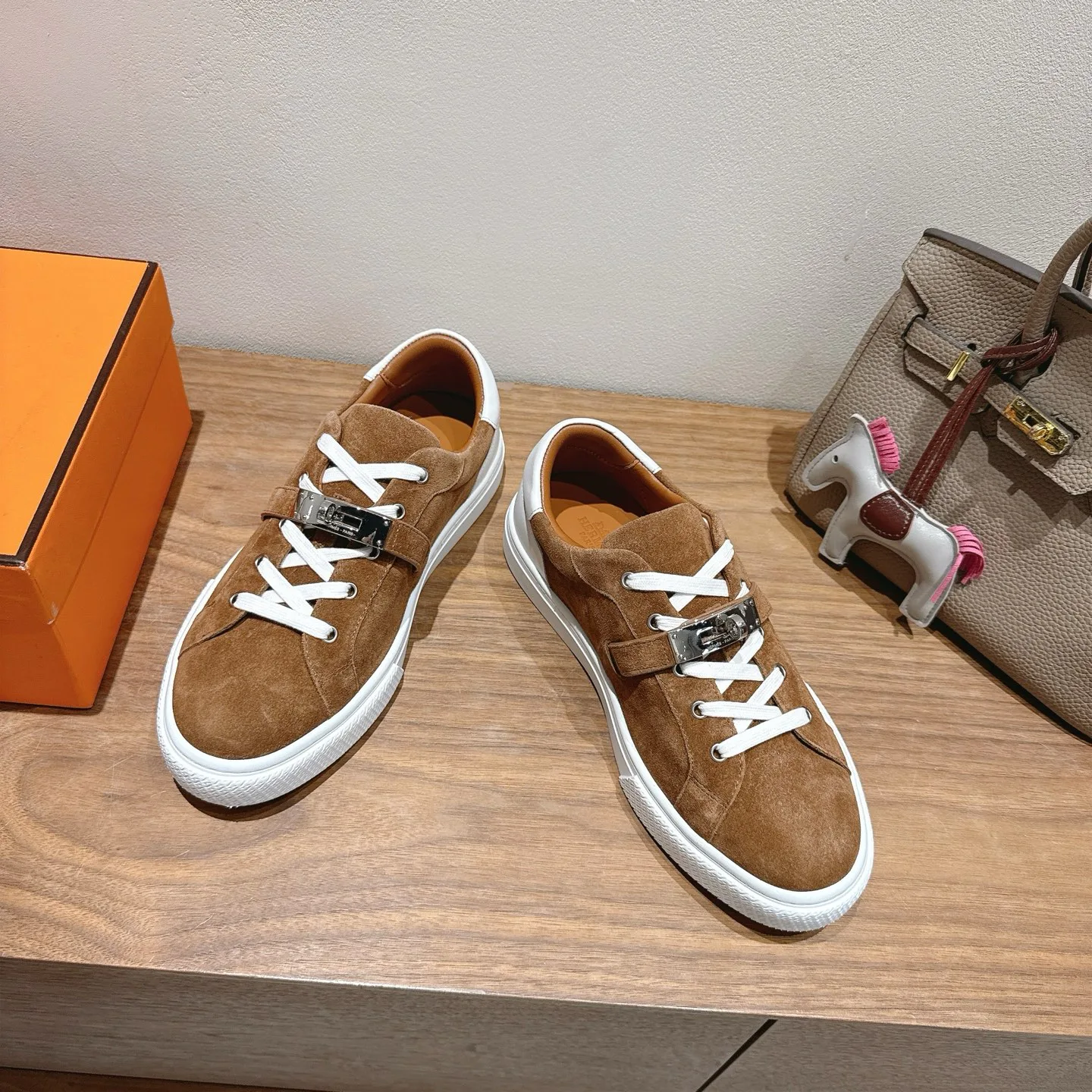 Women's Sneakers HERMES 17414433
