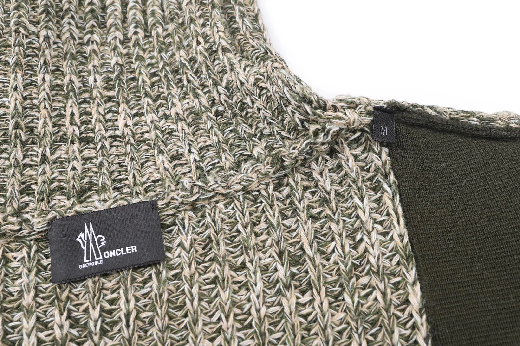 Men's Jumpers And Sweaters MONCLER 18393979