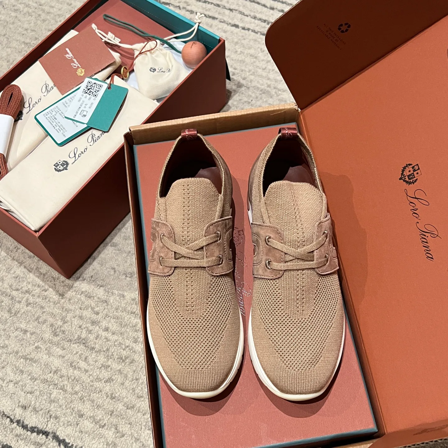 Women's Sneakers LORO PIANA 18194142