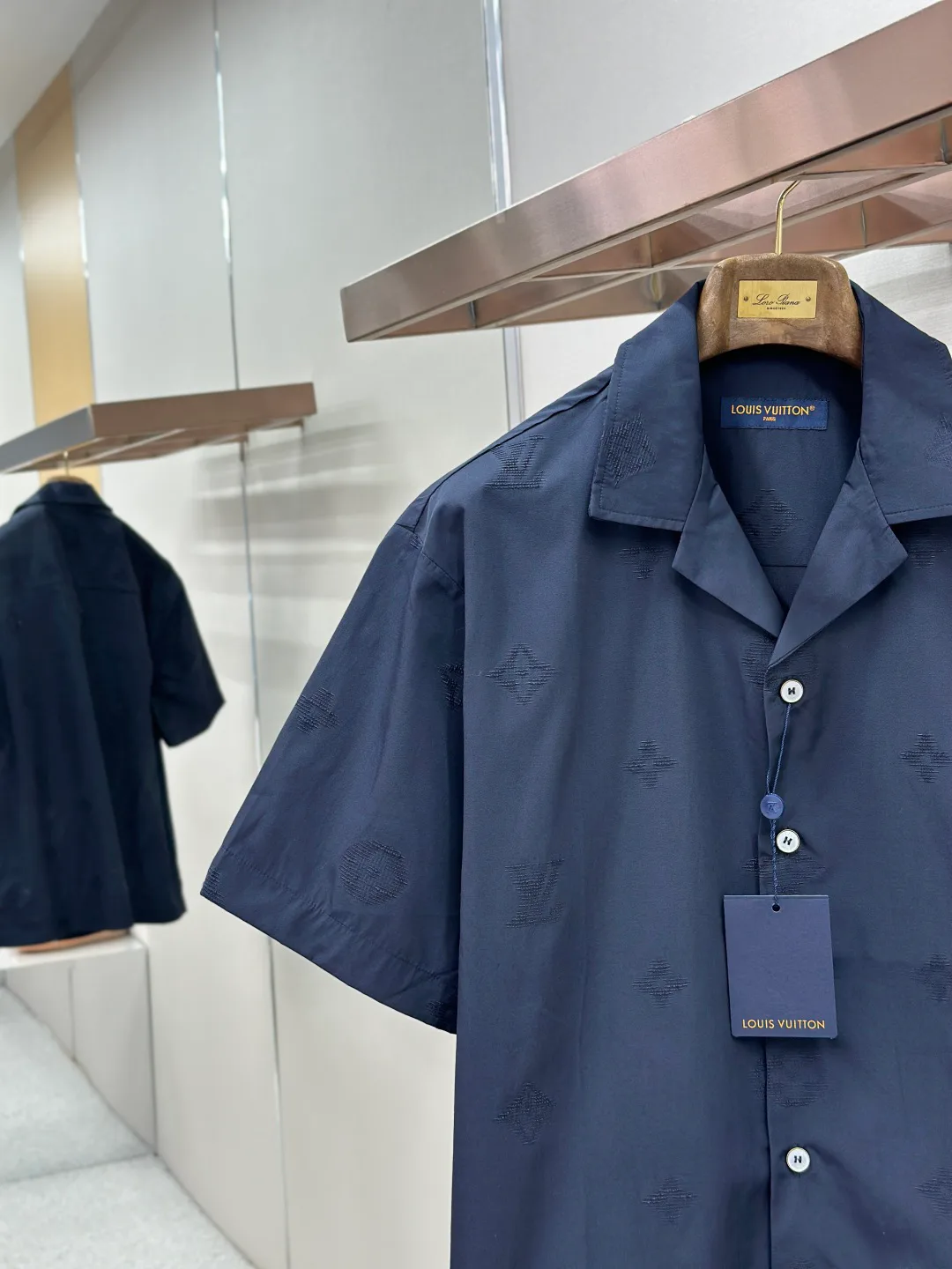 Men's Shirts LOUIS VUITTON 18109799