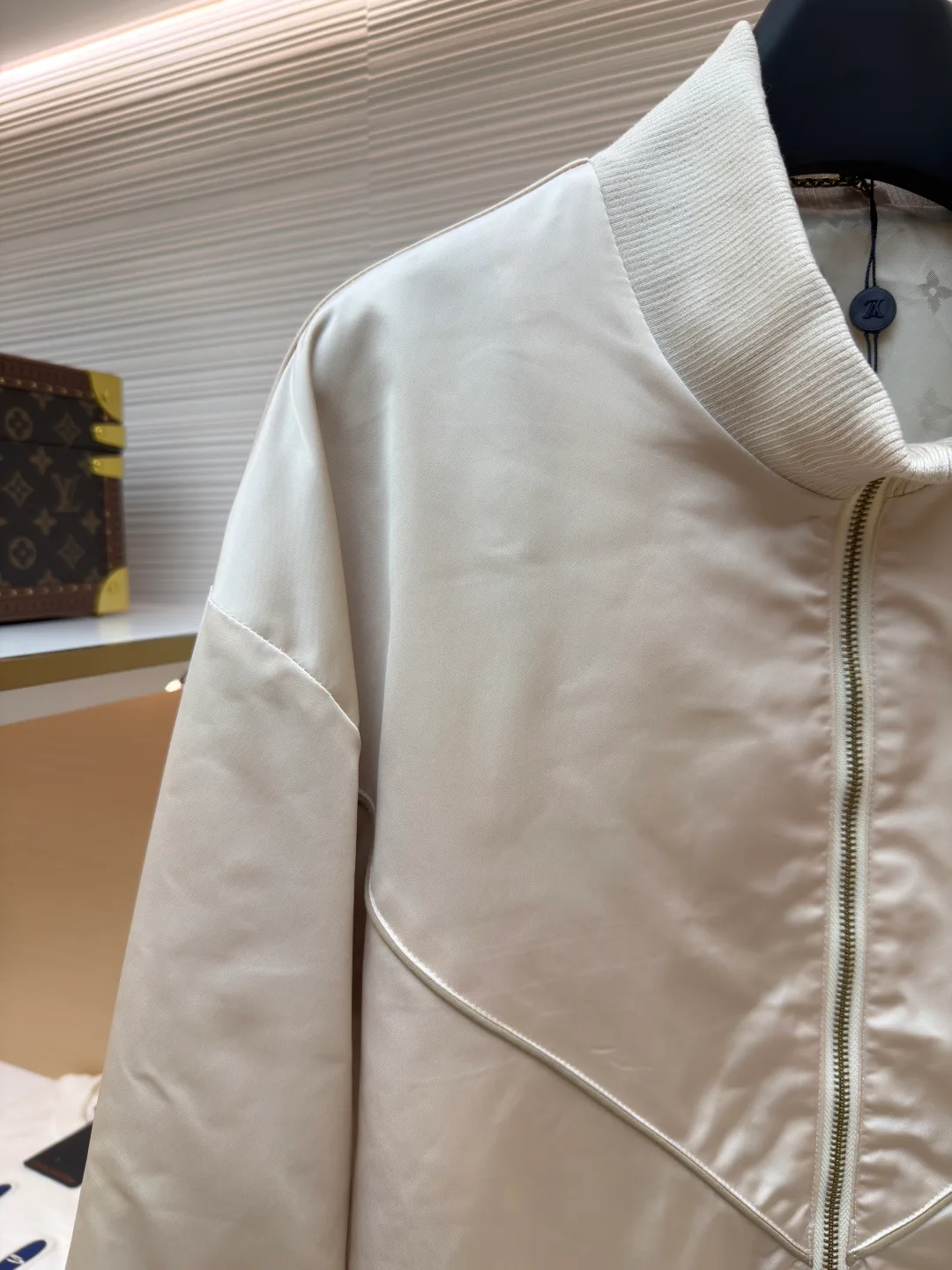 Men's Jackets And Down Jackets LOUIS VUITTON 18309045