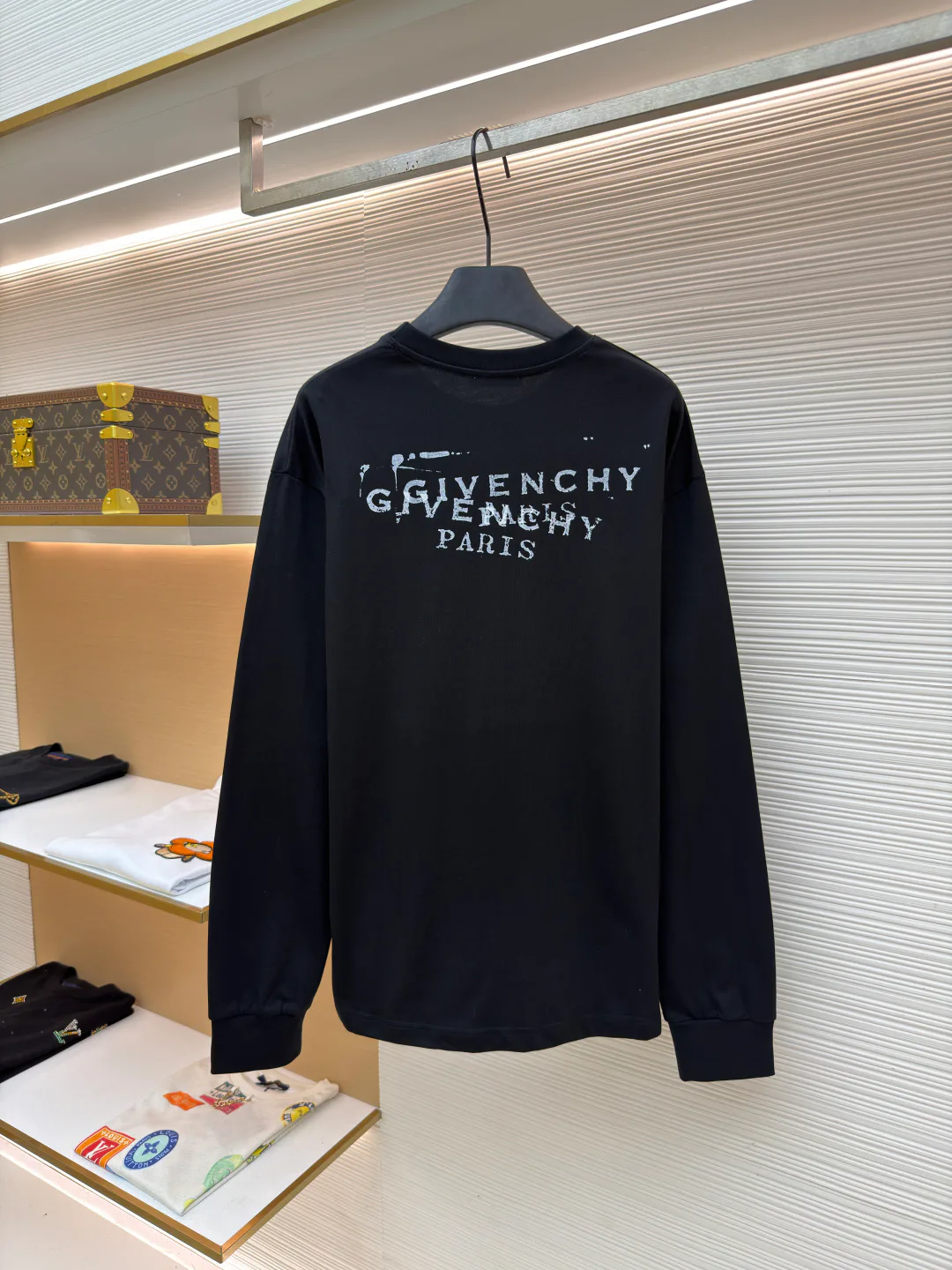 Men's T-Shirts GIVENCHY 17480579