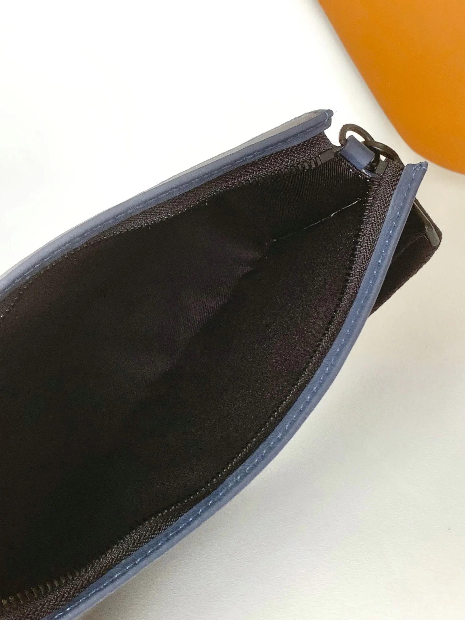 Women's Shoulder Bags LOUIS VUITTON 17904109