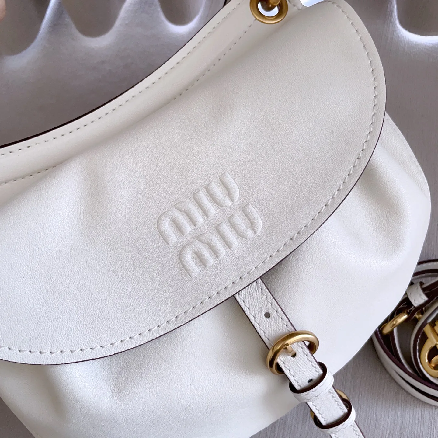 Классические Сумки Женские Miu Miu 18602474