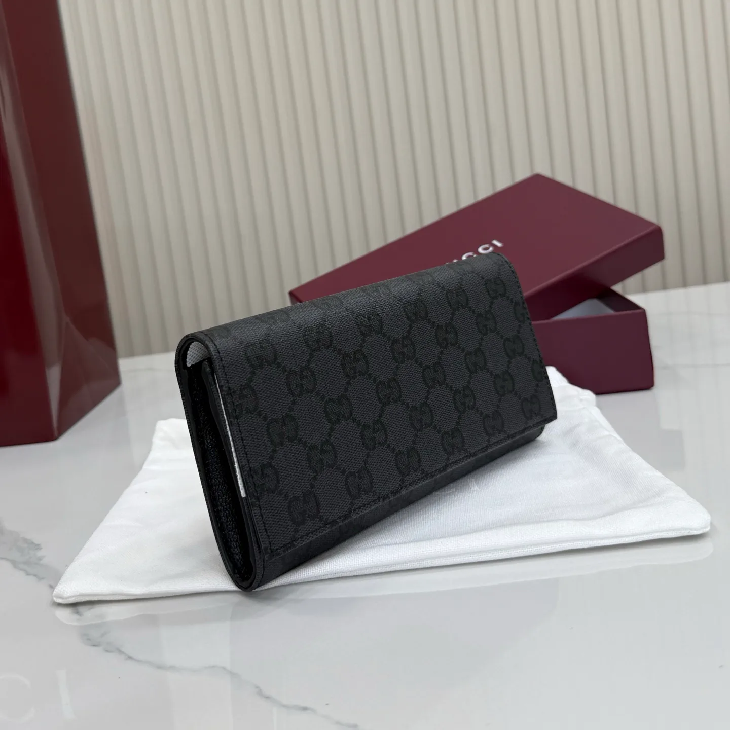 Women's Clutches GUCCI 17948292
