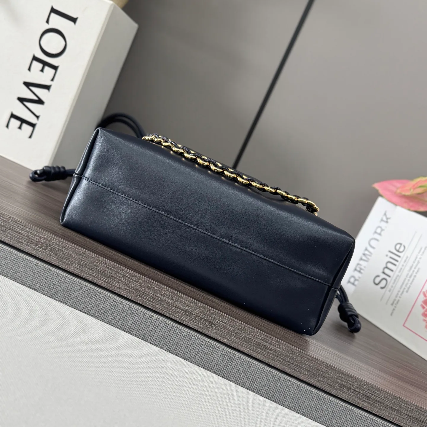 Women's Classic Handbags LOEWE 17829088