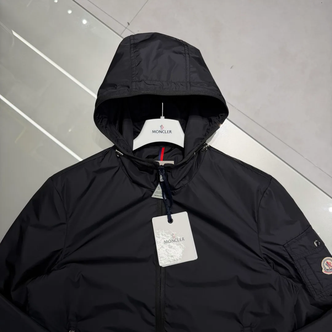 Men's Jackets And Down Jackets MONCLER 17807246
