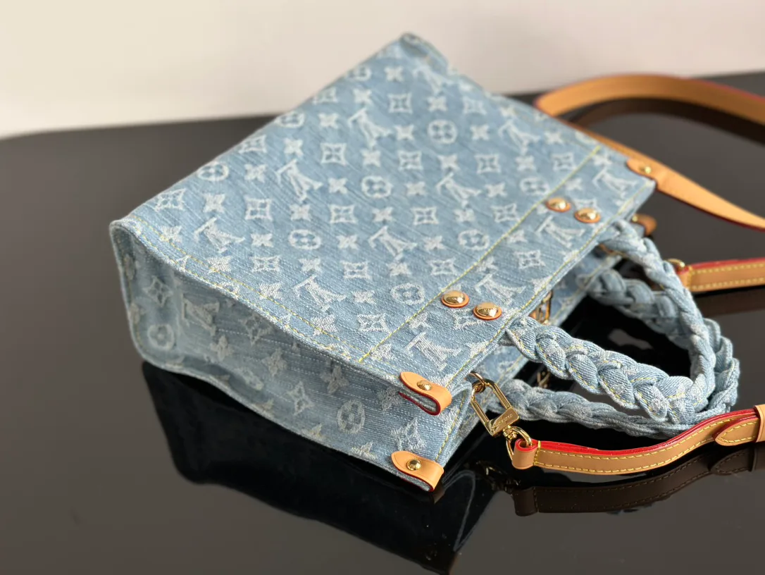 Women's Classic Handbags LOUIS VUITTON 18376500